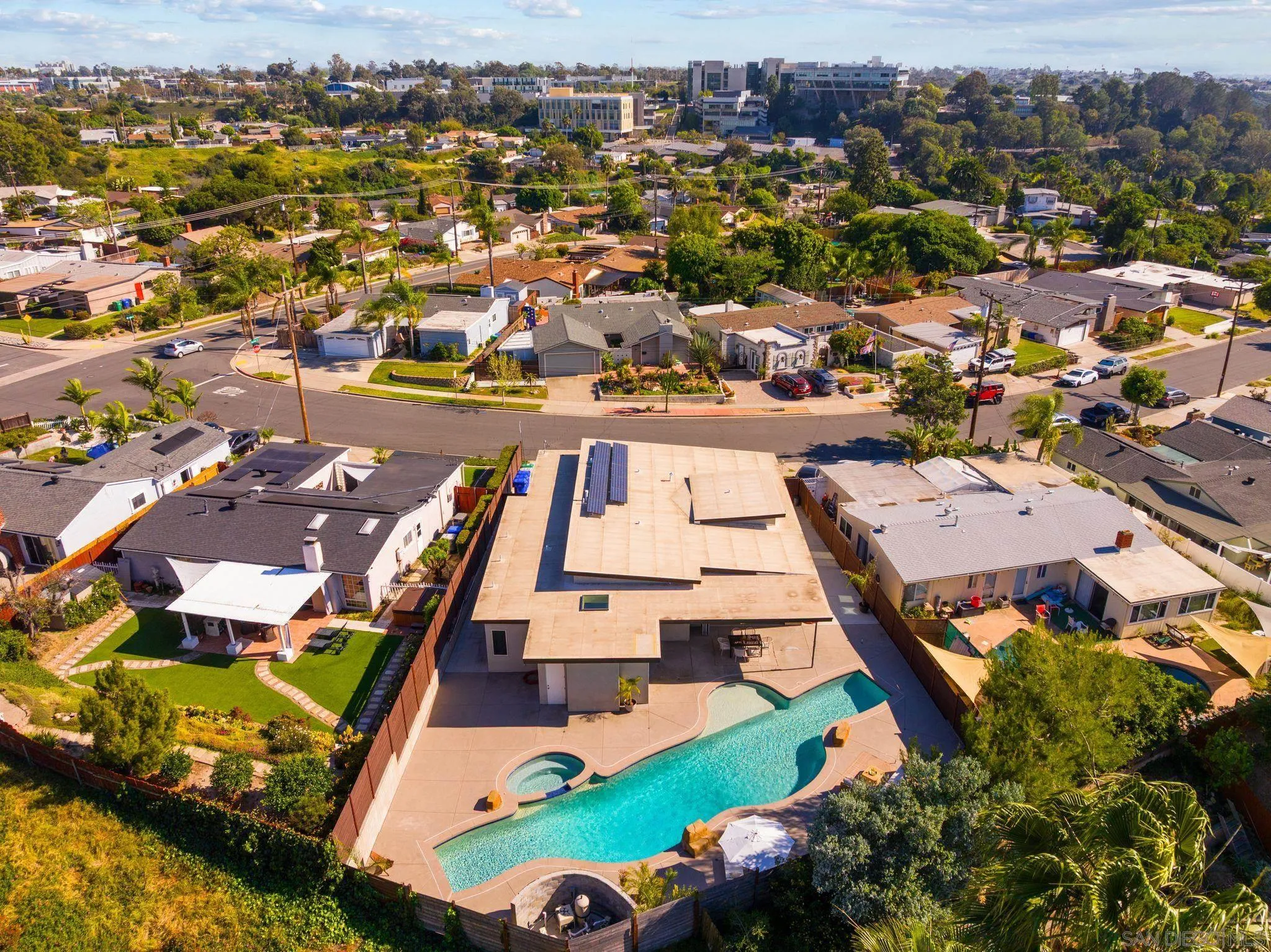 https://cdn.realtyfeed.com/cdn/127/260006906/4d22447ebf1d48a4cedf3a9c22e5ec10.webp
