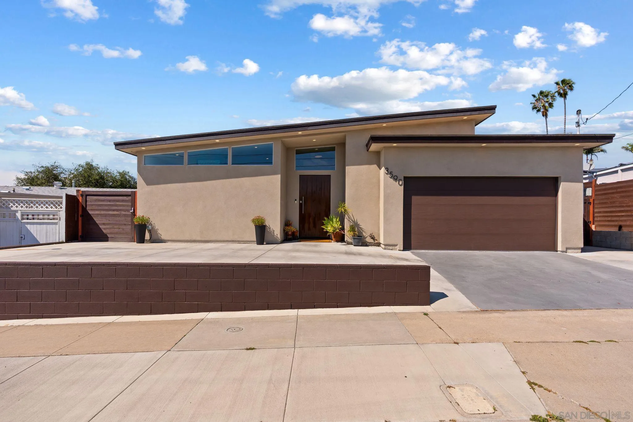 https://cdn.realtyfeed.com/cdn/127/260006906/8ea48f749ab3518727896c8c8c4e04b9.webp
