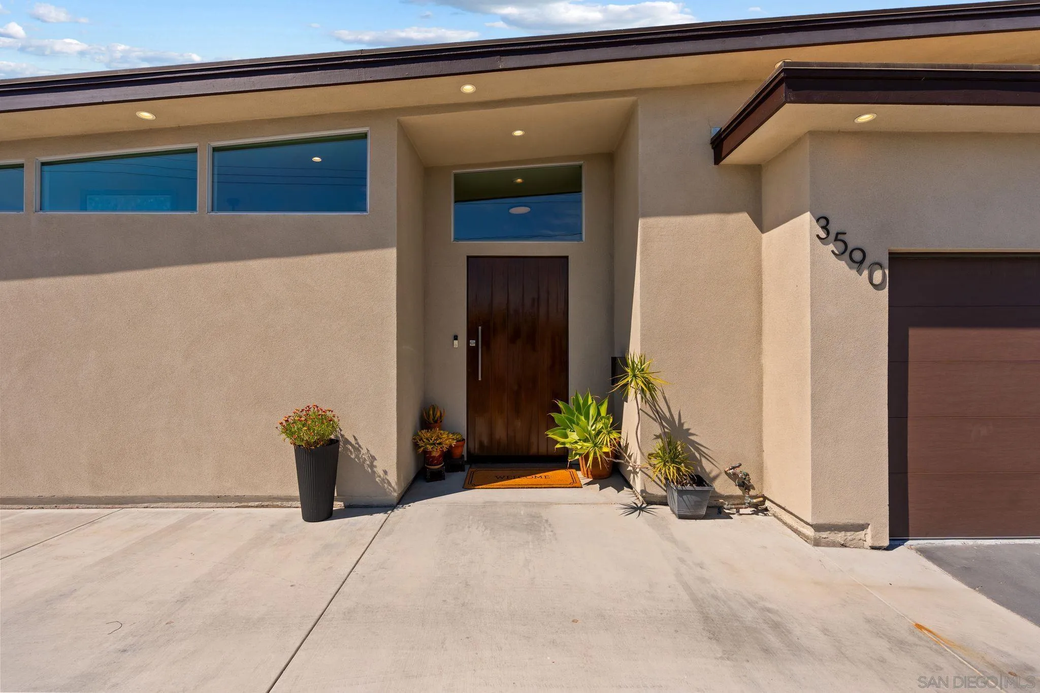 https://cdn.realtyfeed.com/cdn/127/260006906/a77684db21c37e5162ff942069b4c2e8.webp
