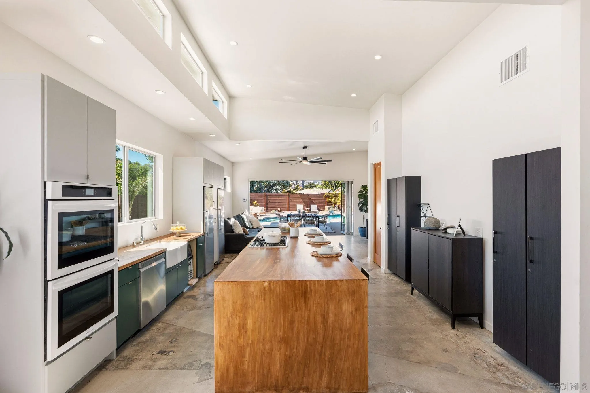 https://cdn.realtyfeed.com/cdn/127/260006906/b298606fad1ae2c8b9759fe2204f5852.webp