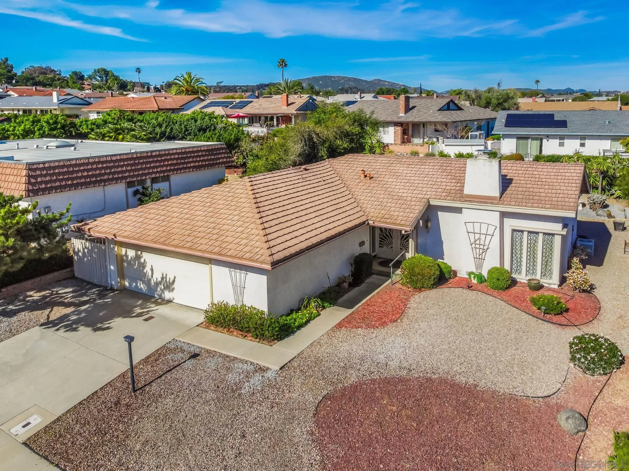 https://cdn.realtyfeed.com/cdn/127/260006908/aba73167dec96e7bb96950dafacbf7c9.webp