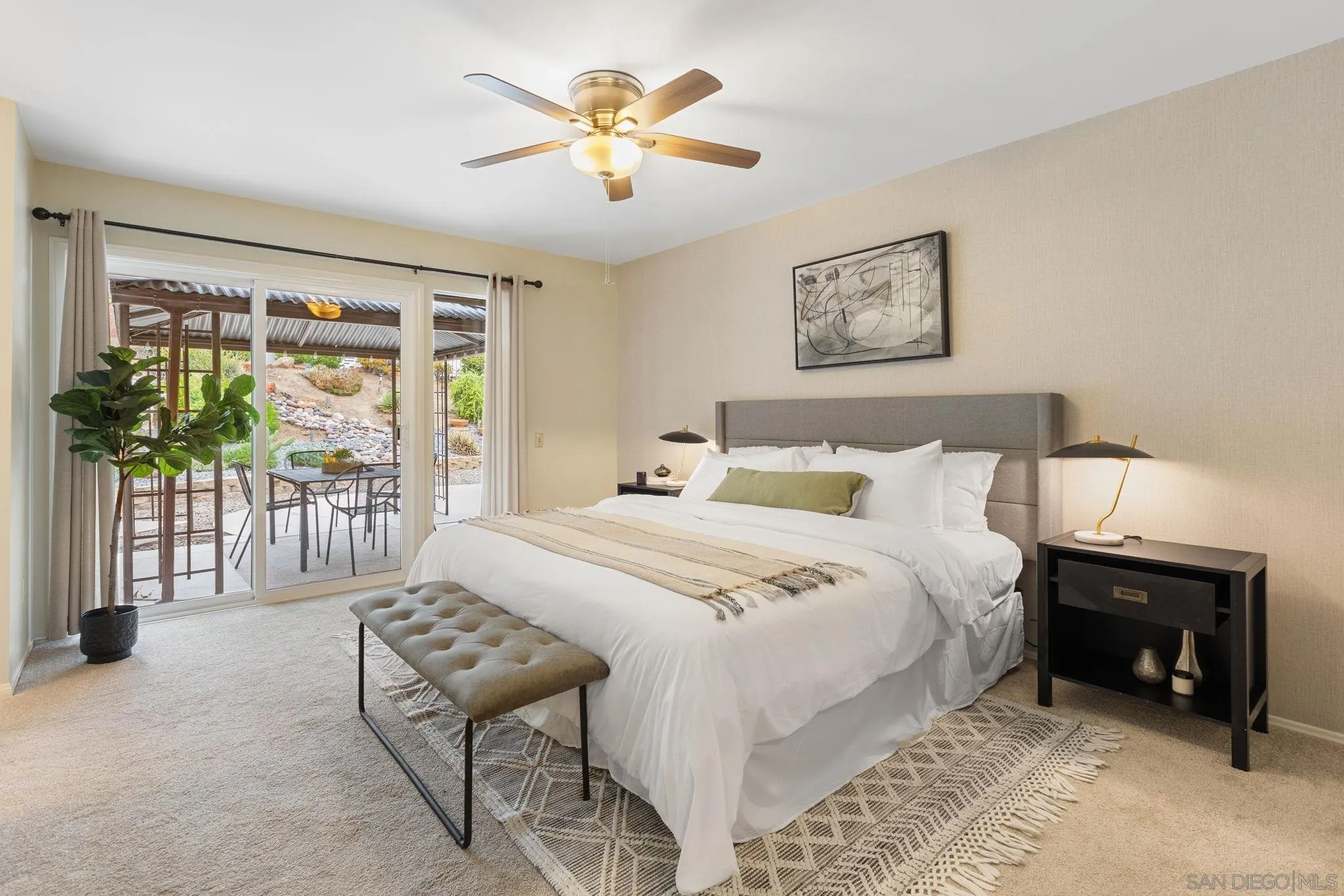 https://cdn.realtyfeed.com/cdn/127/260006908/e0cd4f280a2c57e06dae604fd82ba94b.webp