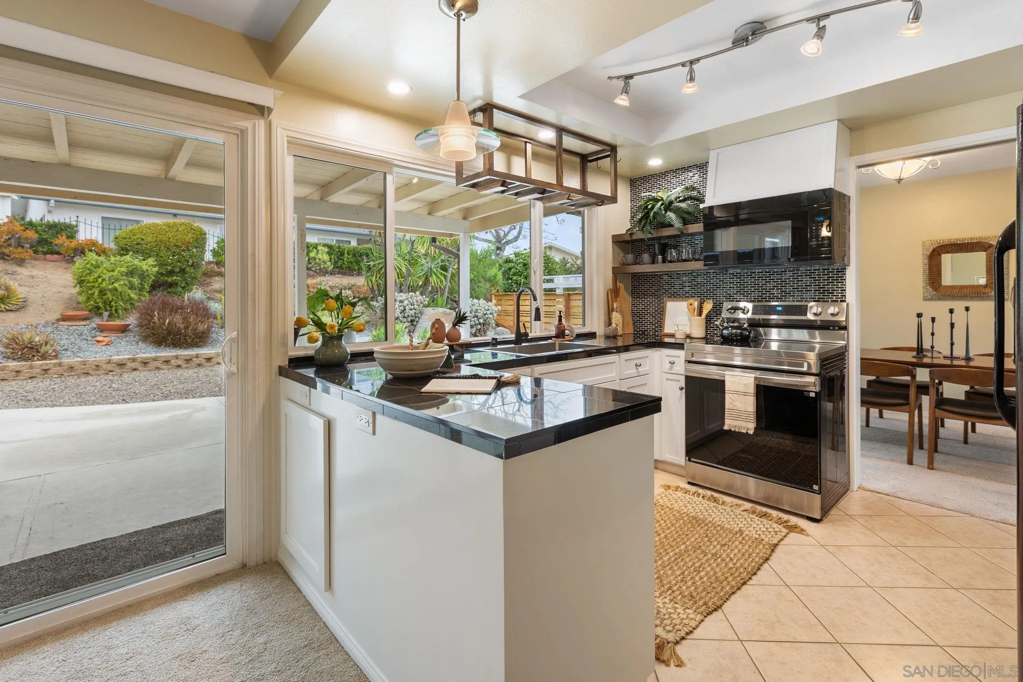 https://cdn.realtyfeed.com/cdn/127/260006908/f74d5b330c1d589ebab7749501276004.webp