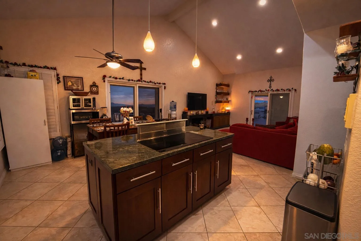 12834 Rockwell, Poway, CA, 92064