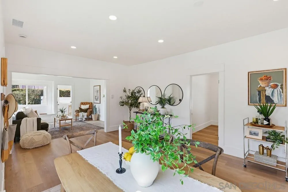 https://cdn.realtyfeed.com/cdn/127/260006915/cc22d94573a27659a63a7a657f69cc05.webp