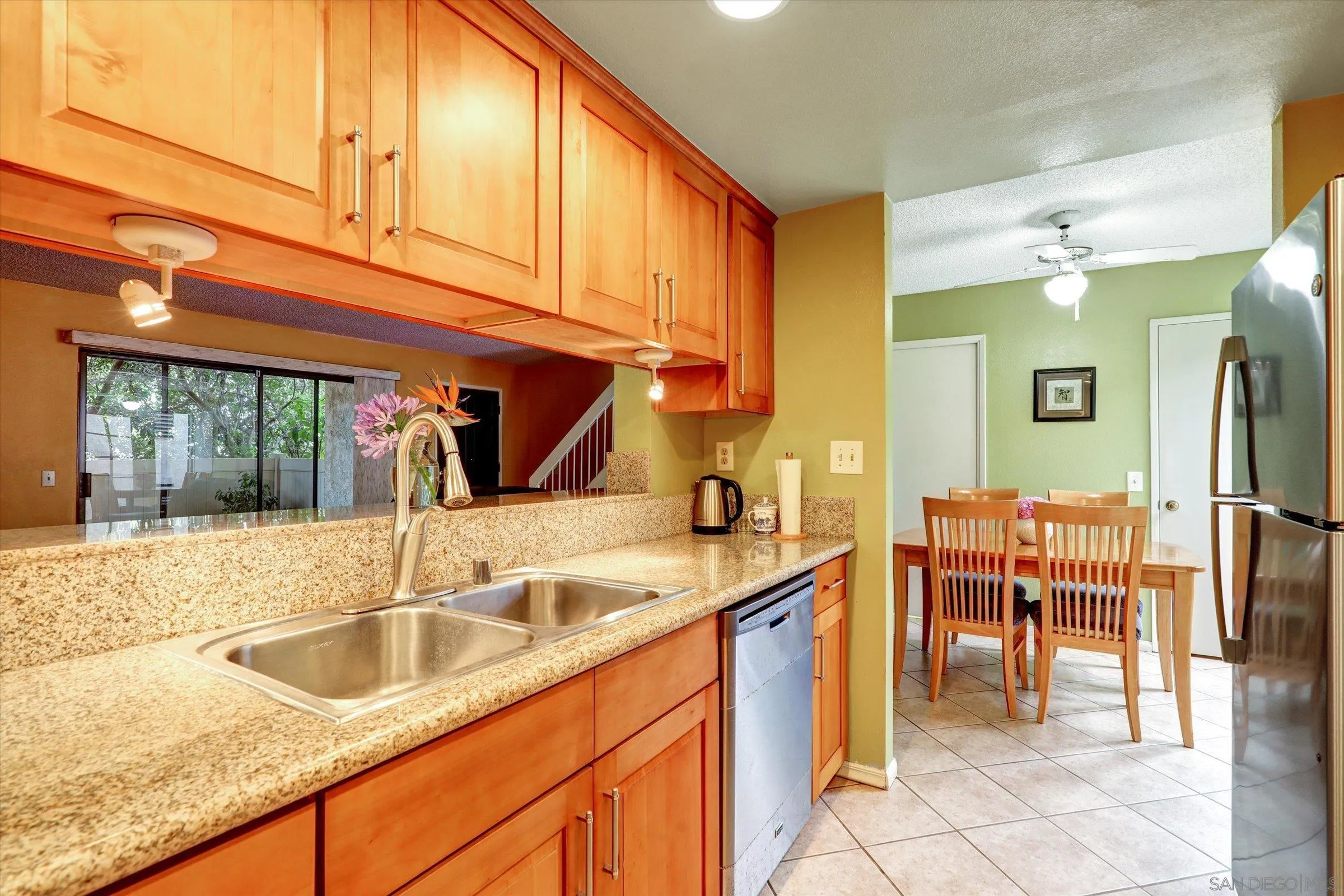 https://cdn.realtyfeed.com/cdn/127/260006917/4ad2166bd7b946ee6a0b710d1f3469a0.webp