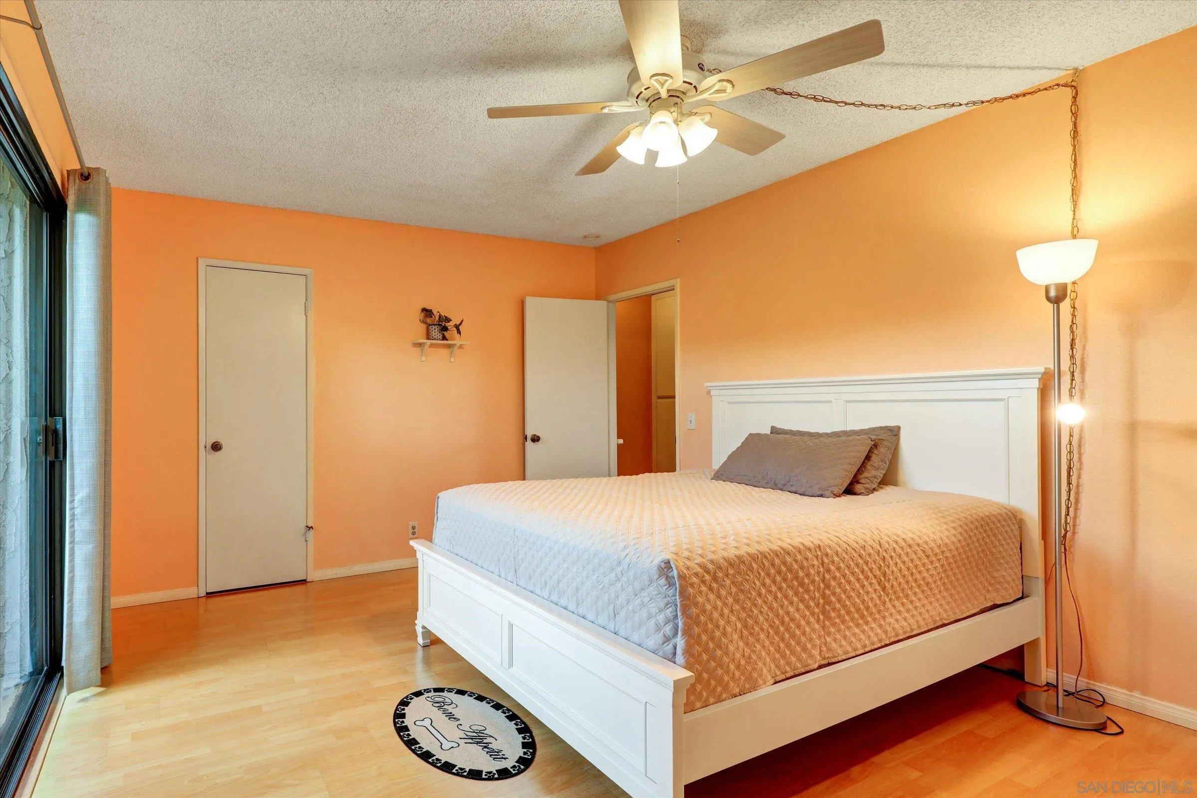 https://cdn.realtyfeed.com/cdn/127/260006917/70e3548175b6803b2b728c43b738d967.webp