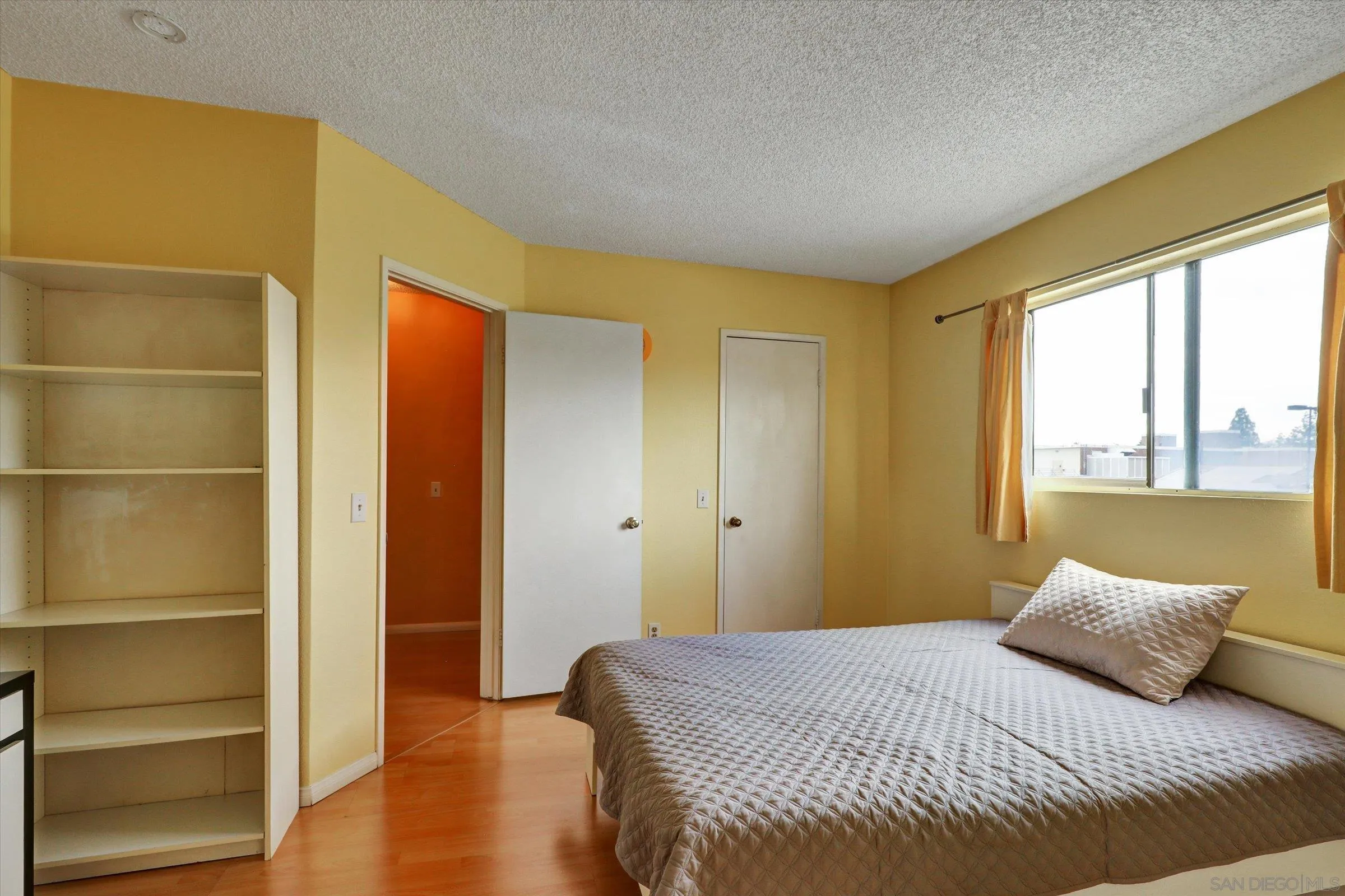 https://cdn.realtyfeed.com/cdn/127/260006917/fa31de8711d20a9d9831d739b6c3caac.webp