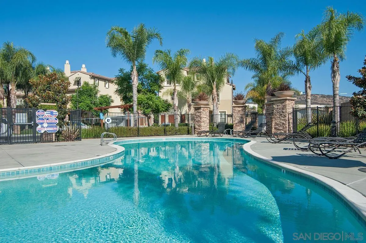 Photo #35: 260006919 Listing: Photo #35