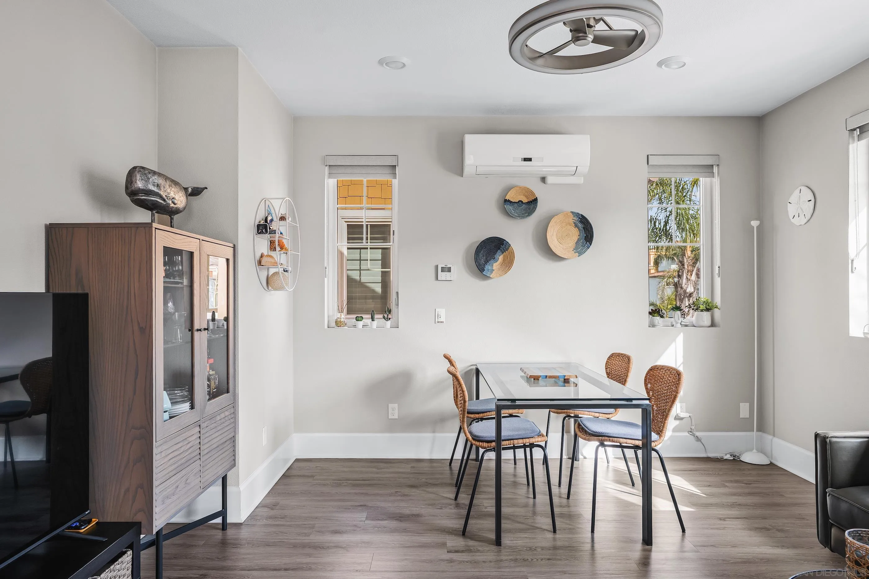 https://cdn.realtyfeed.com/cdn/127/260006922/7dcbb5e8a36315956c2cc17742192811.webp