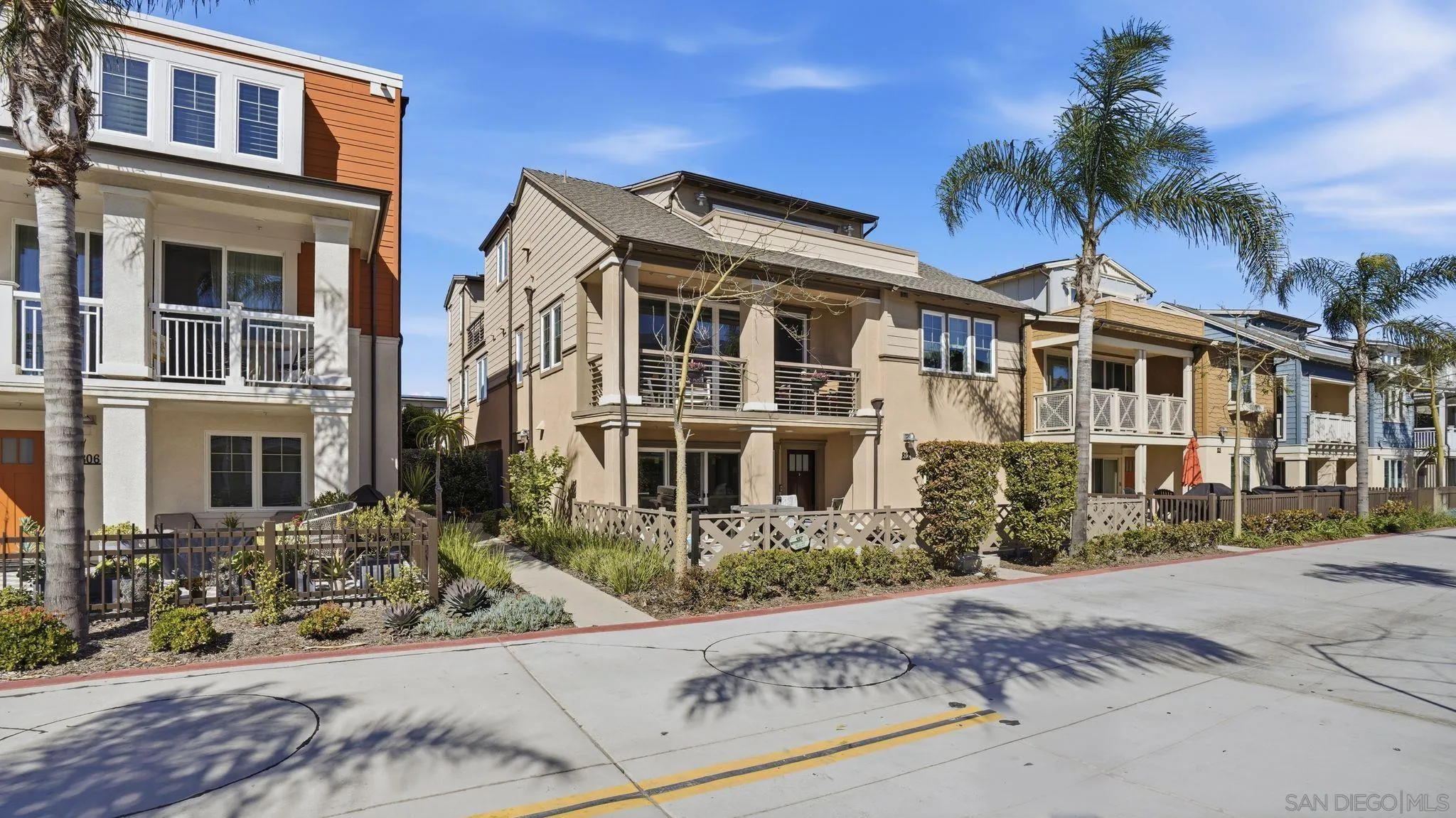 https://cdn.realtyfeed.com/cdn/127/260006922/f293c118c0d8c0294a7e4f2431cb2c54.webp