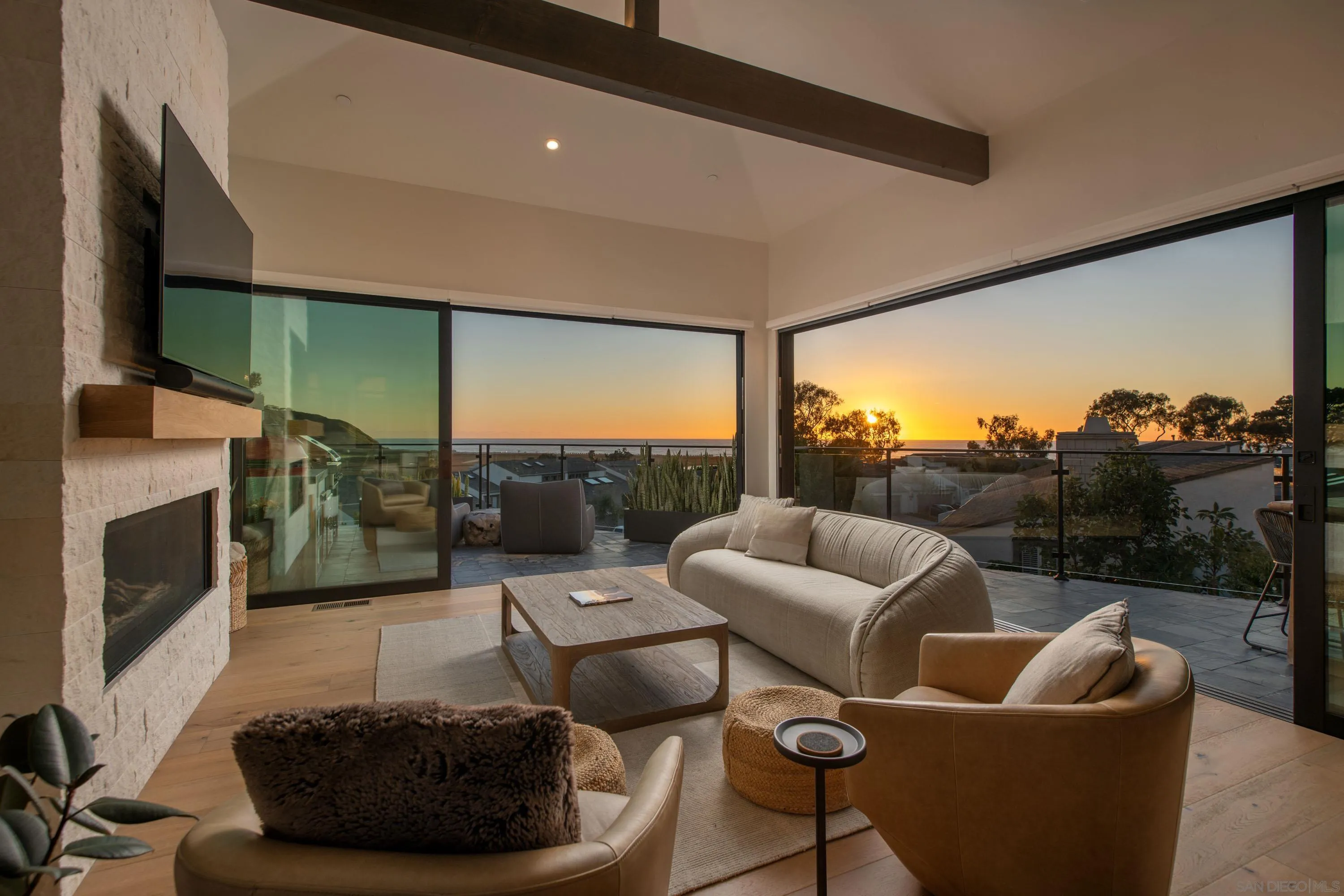 https://cdn.realtyfeed.com/cdn/127/260006923/04d5354b1b356f2473a07df617c96ab0.webp