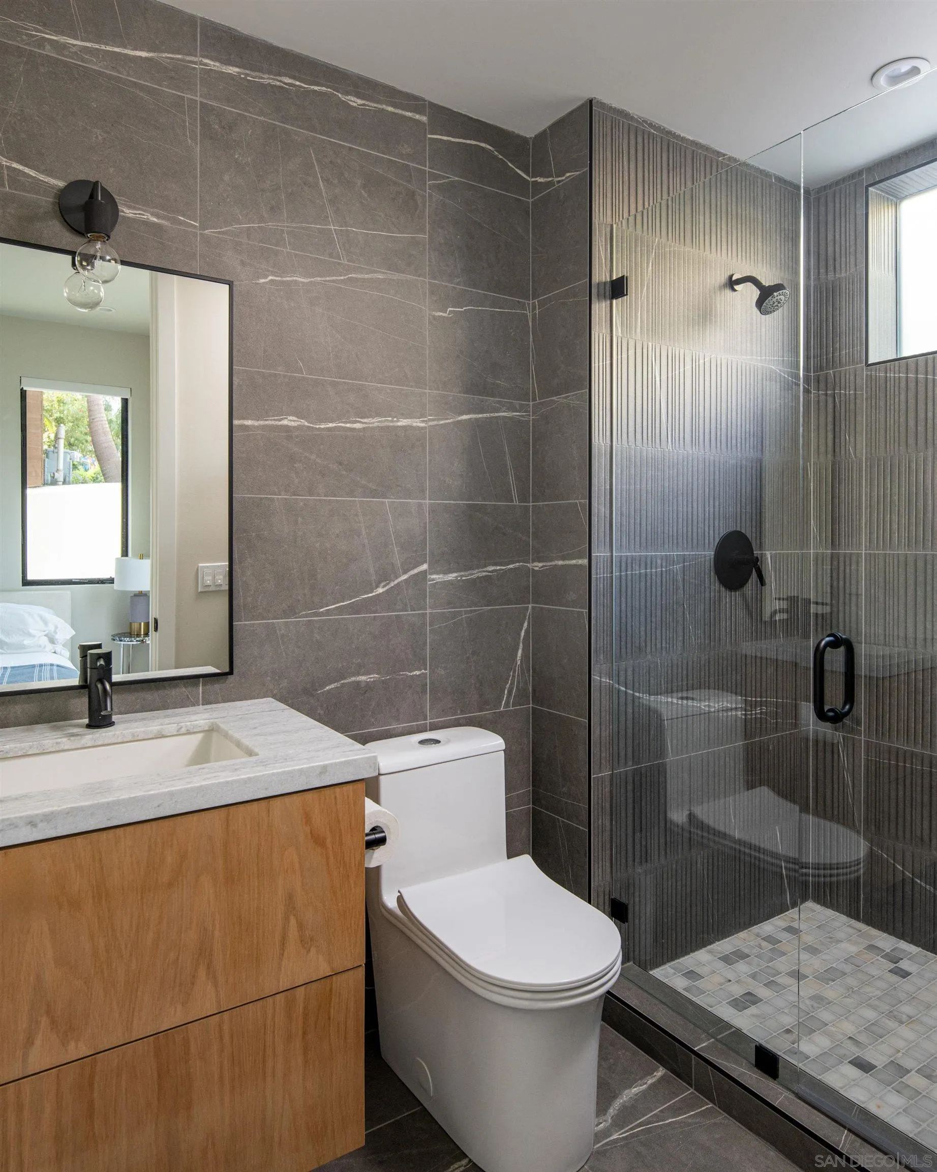 https://cdn.realtyfeed.com/cdn/127/260006923/34b5b99ba31b0fcce6f77213e4d647dc.webp