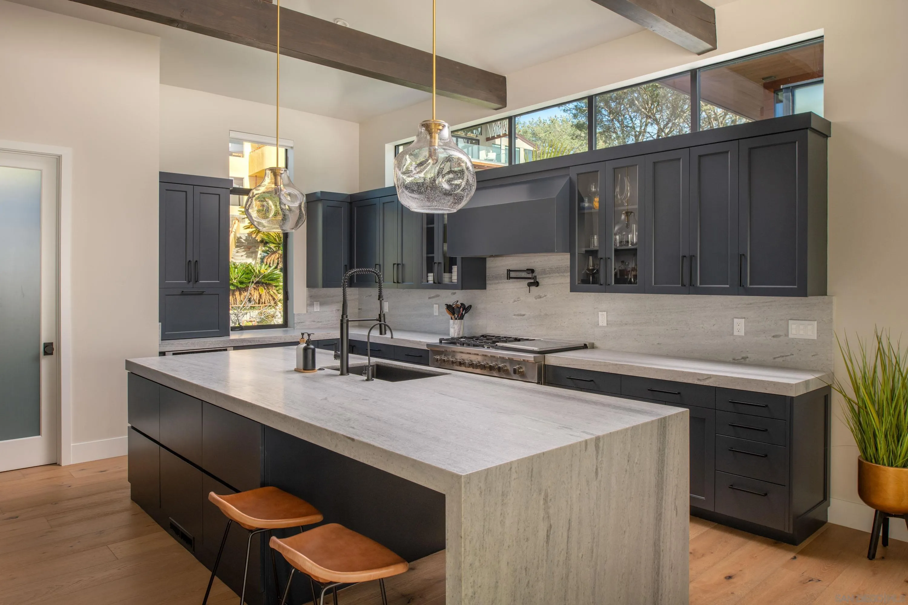 https://cdn.realtyfeed.com/cdn/127/260006923/495b6171021281eb75ff76c89aa8d9ac.webp