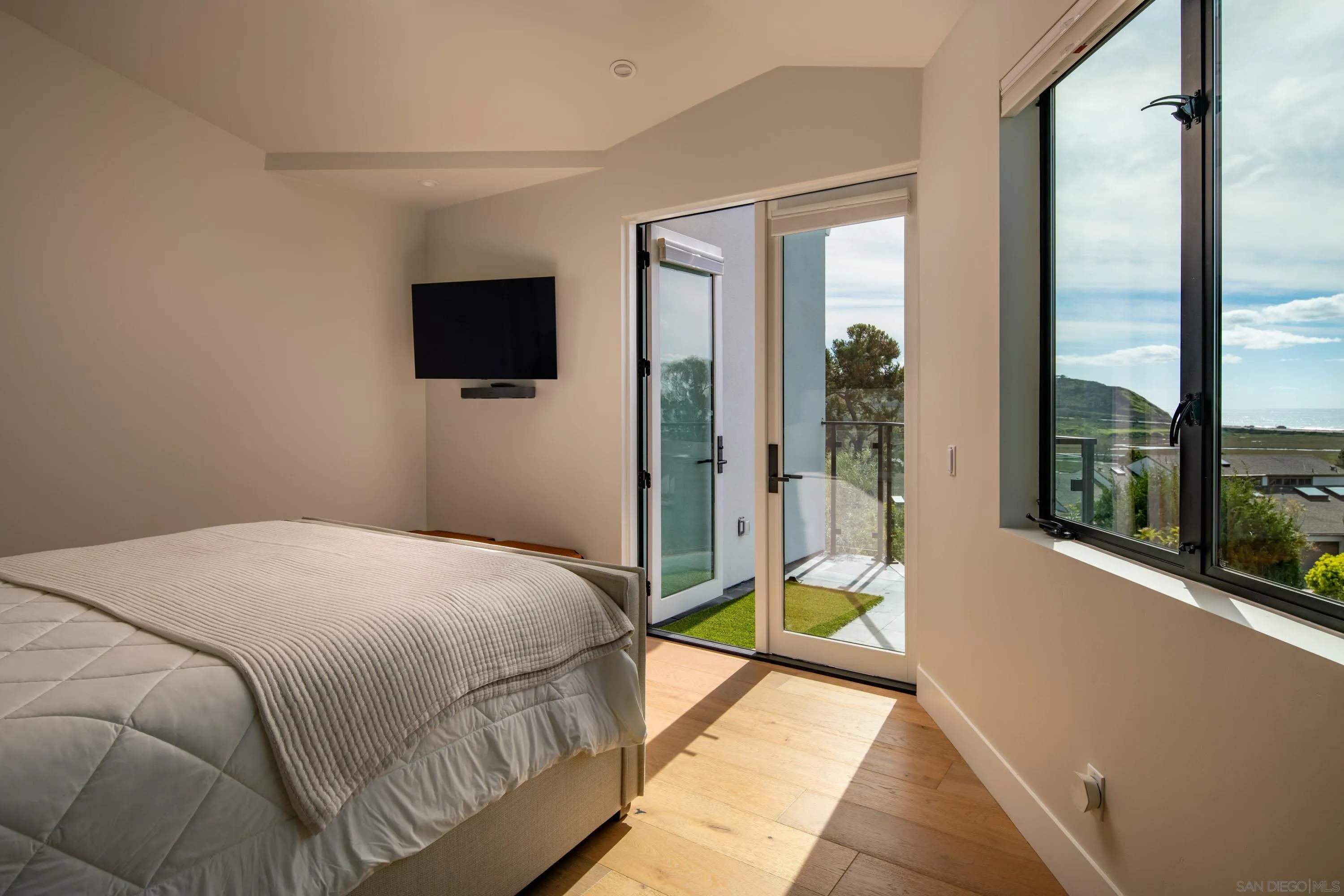 https://cdn.realtyfeed.com/cdn/127/260006923/689dd0991902997408f6ddcdf4cdaef2.webp