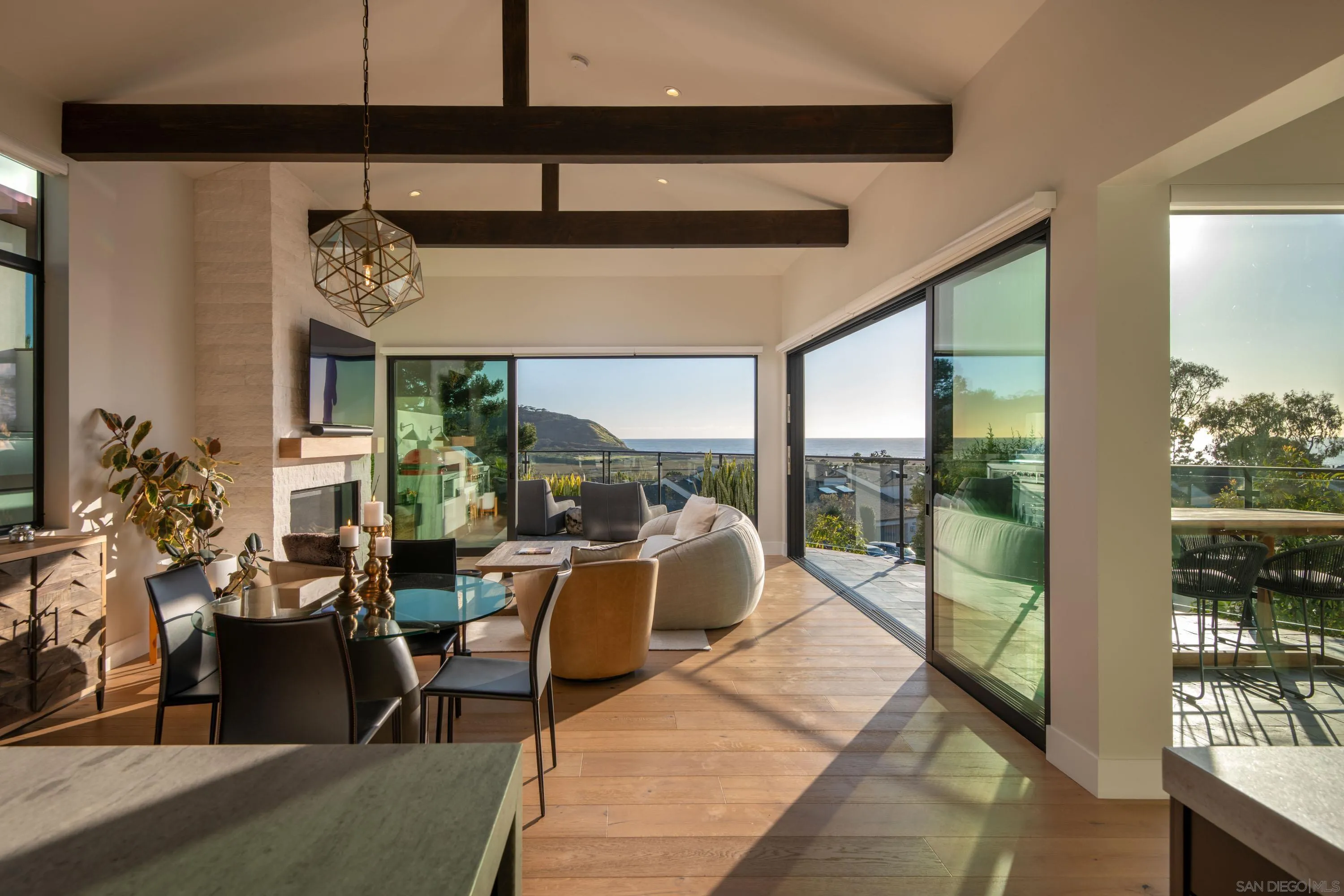 https://cdn.realtyfeed.com/cdn/127/260006923/b5bc345e0b447e6c118cf1d561878970.webp