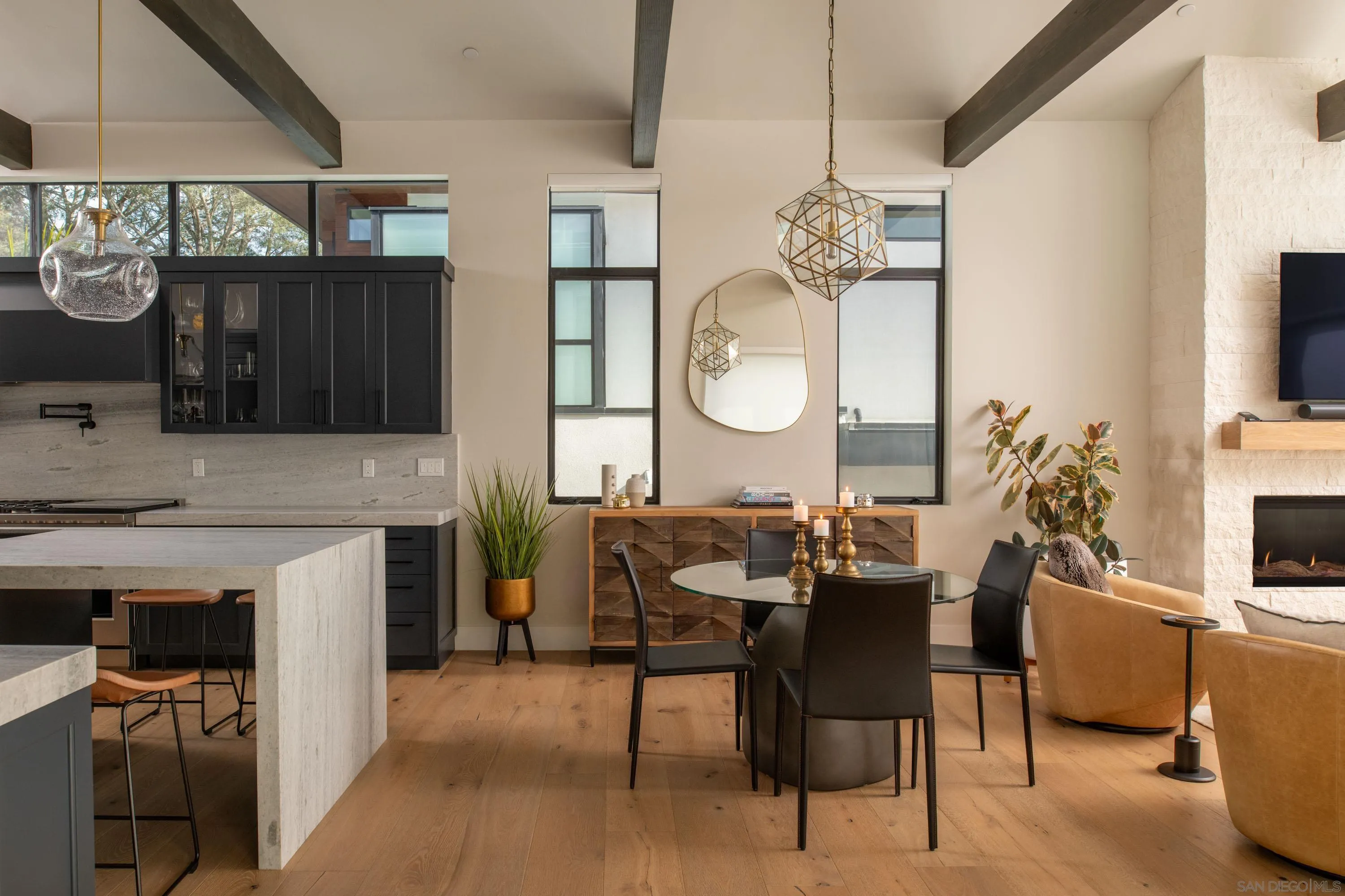 https://cdn.realtyfeed.com/cdn/127/260006923/e630c520413d4c7a648af270c712215b.webp