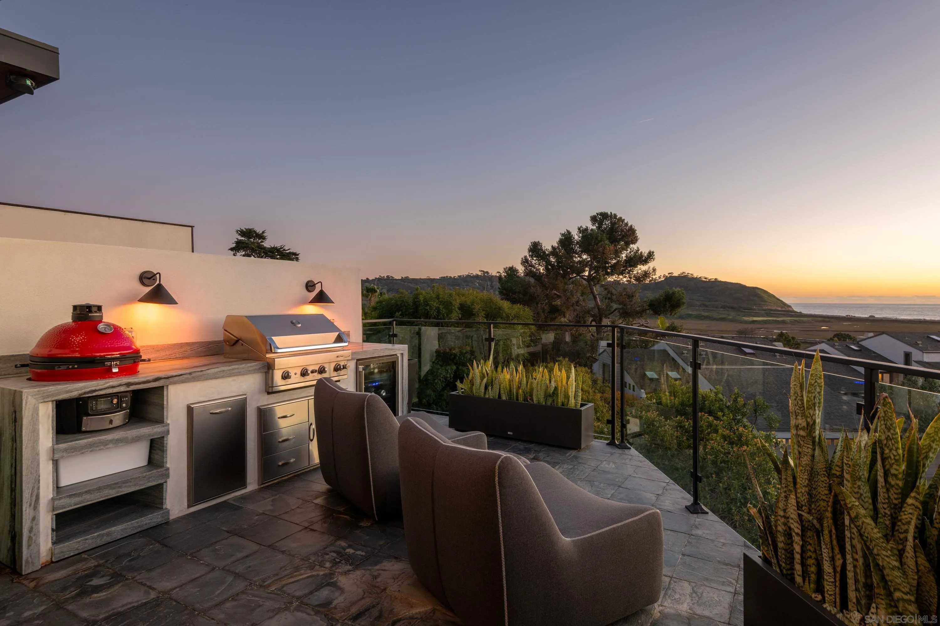https://cdn.realtyfeed.com/cdn/127/260006923/f9f426c58c024c237527ba172832b9f6.webp