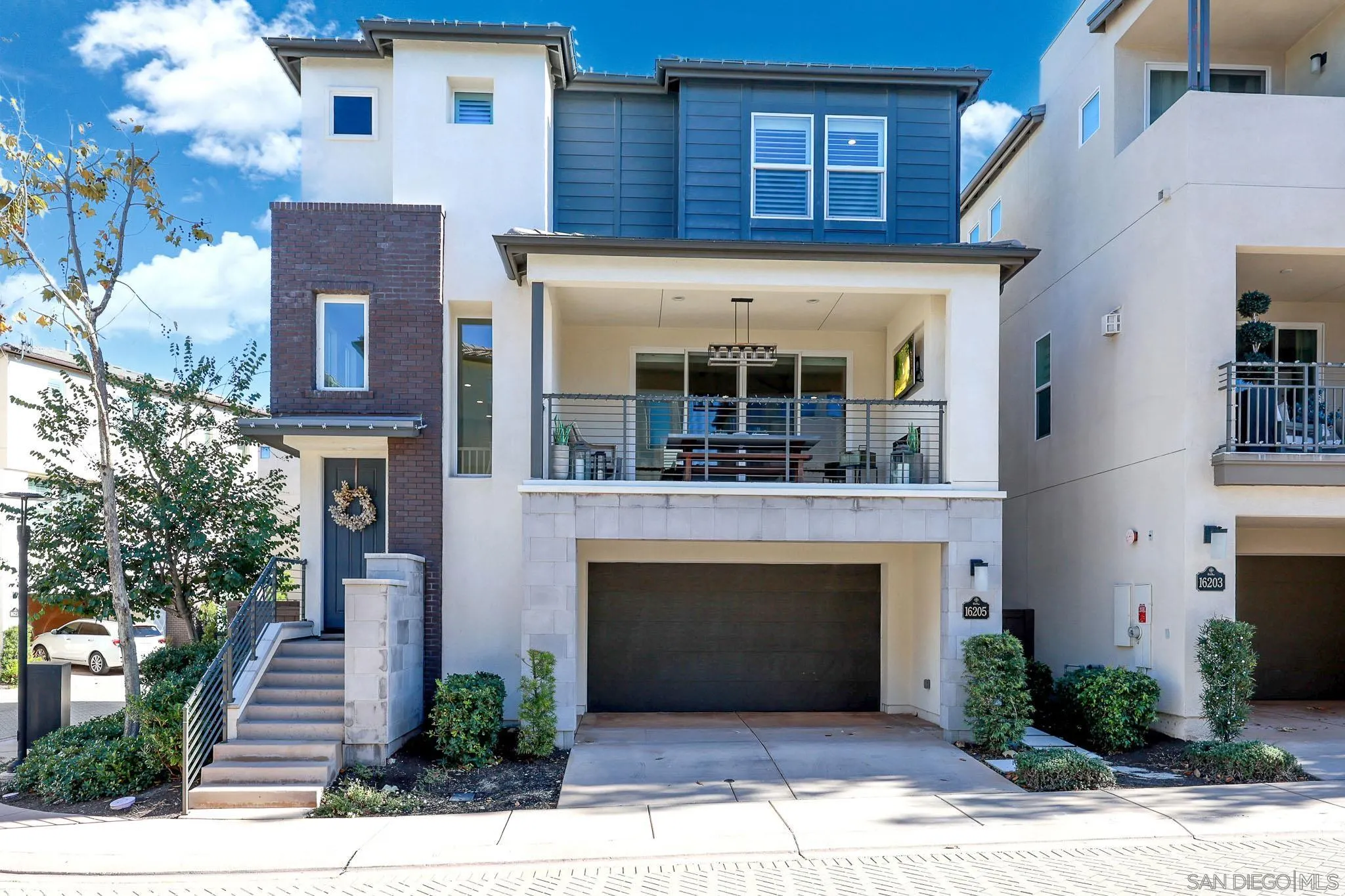 https://cdn.realtyfeed.com/cdn/127/260006927/0a3e5c3baa6c4f07bcc10127a0693ba7.webp