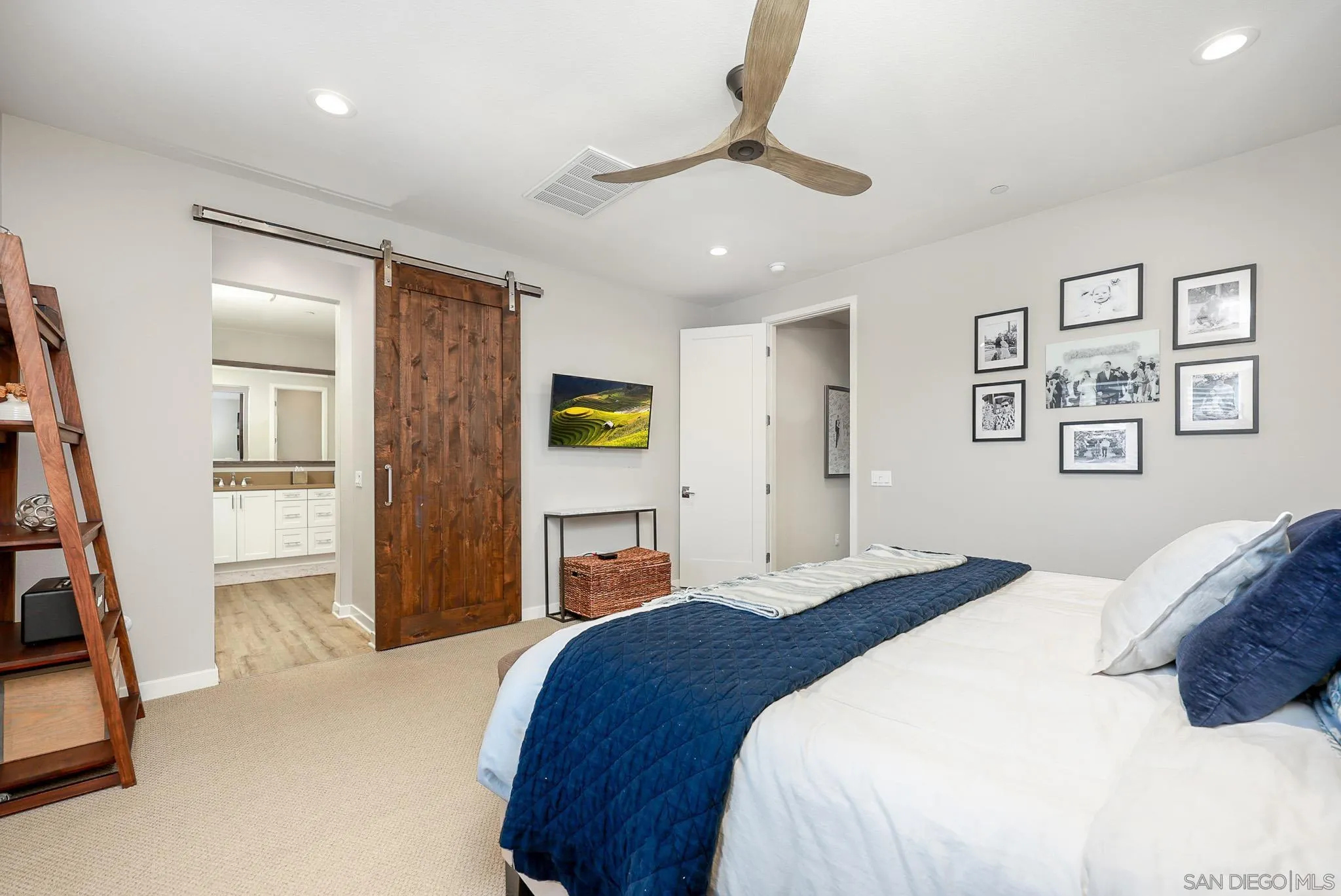 https://cdn.realtyfeed.com/cdn/127/260006927/7fc25ebae529d346604194d22f4b84e4.webp