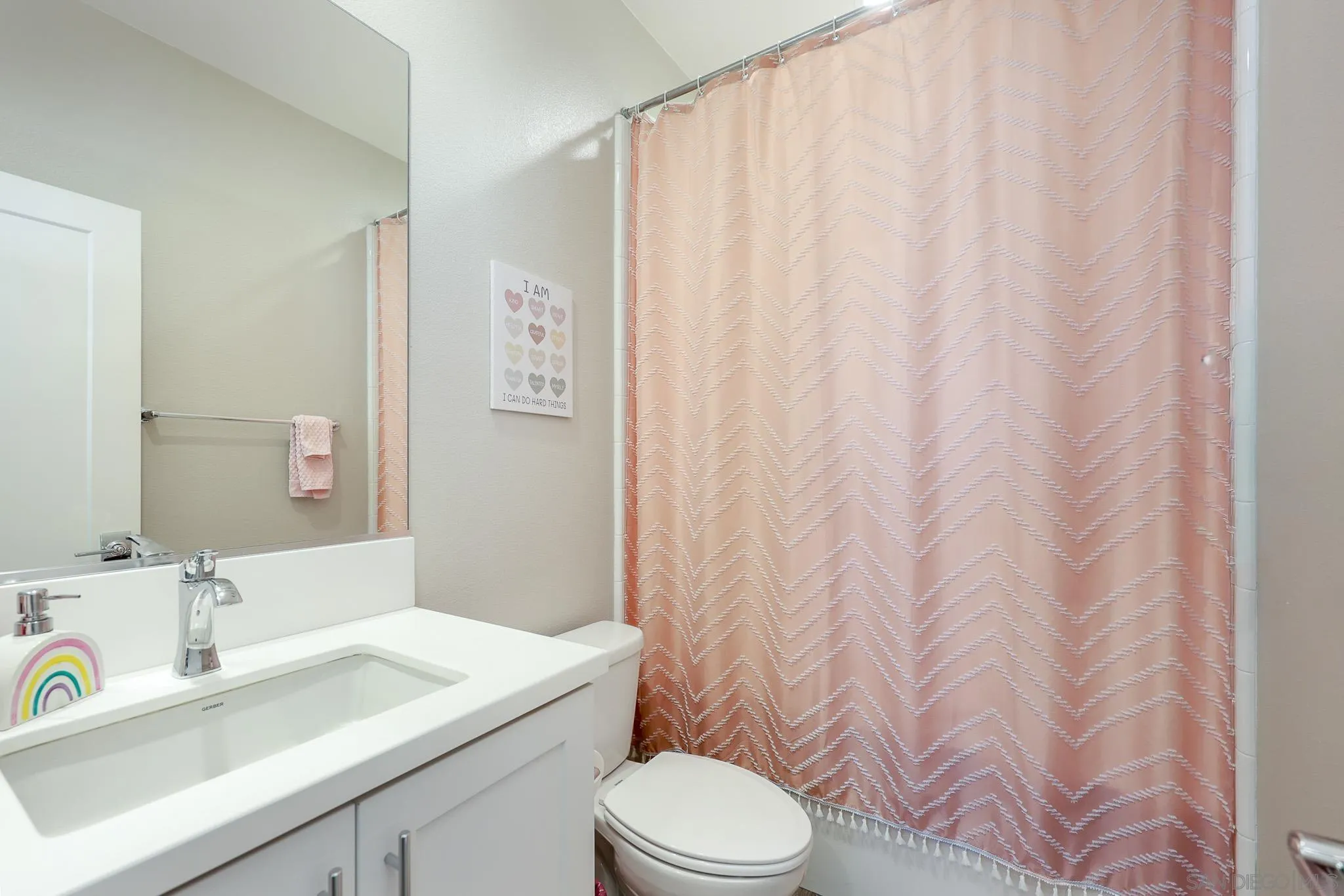 https://cdn.realtyfeed.com/cdn/127/260006927/865725175004e63612d8d4c5214c71e0.webp