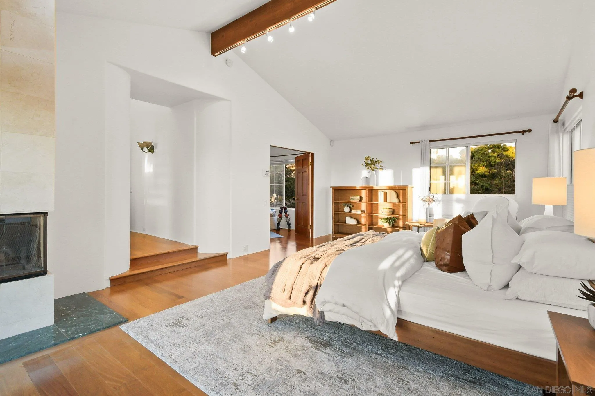 https://cdn.realtyfeed.com/cdn/127/260006929/16ed3c5e7aa6858b3d0ec490f6298a70.webp