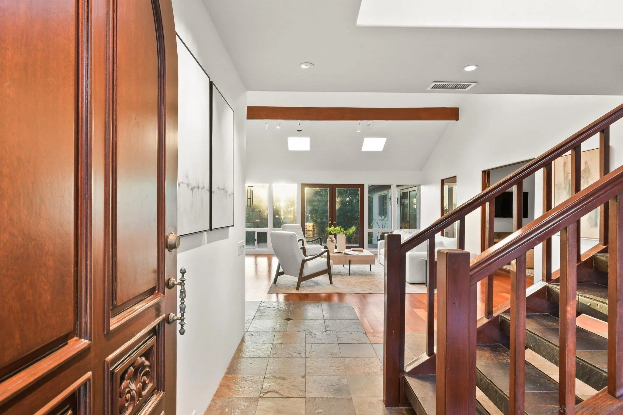 https://cdn.realtyfeed.com/cdn/127/260006929/73dec3ae30b9089b3a2c2d9a52b734b4.webp