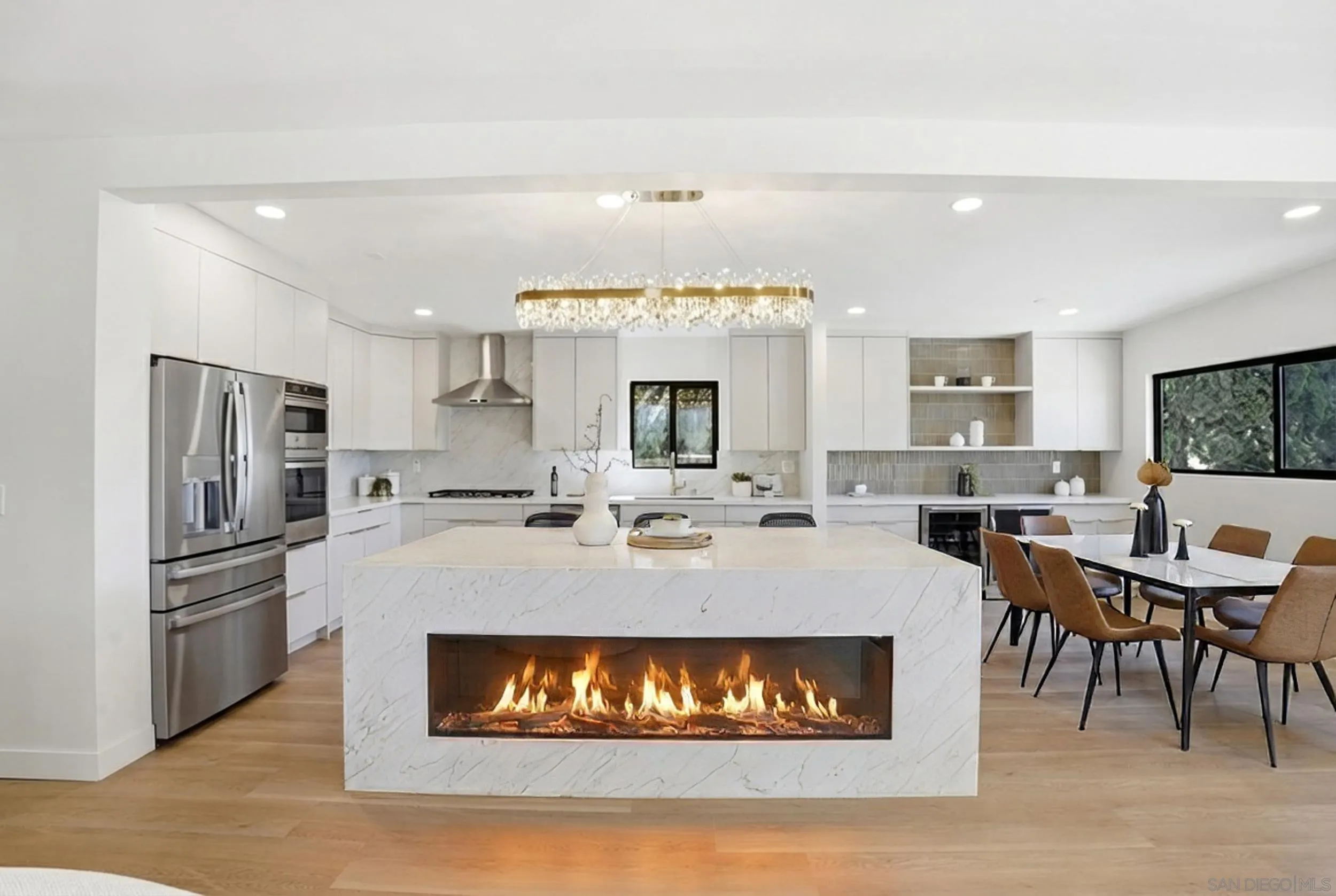 https://cdn.realtyfeed.com/cdn/127/260006931/034ca2b5b3bc22965502eb2097a4b026.webp