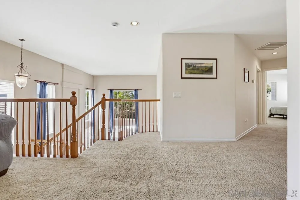 https://cdn.realtyfeed.com/cdn/127/260006935/64571d2e551f5b0252e36a1a3a84a304.webp