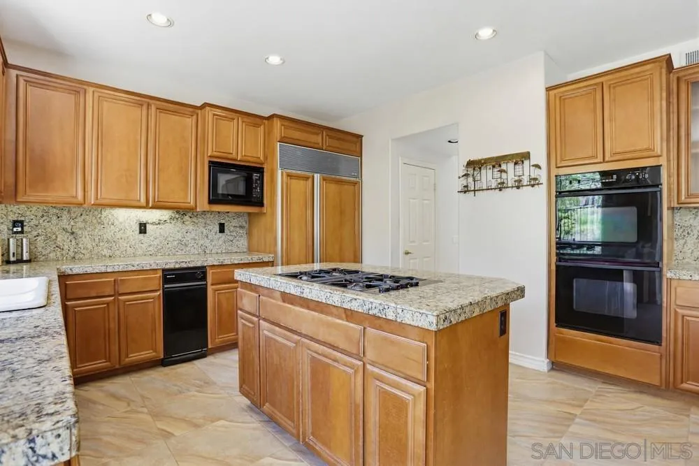 https://cdn.realtyfeed.com/cdn/127/260006935/6cd1e4b82f573e4888be48adbf96def5.webp