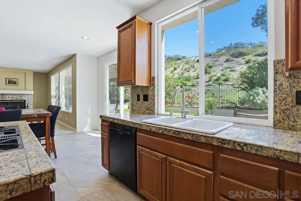 https://cdn.realtyfeed.com/cdn/127/260006935/c9274636d519b1d1972dc69ea785557b.webp