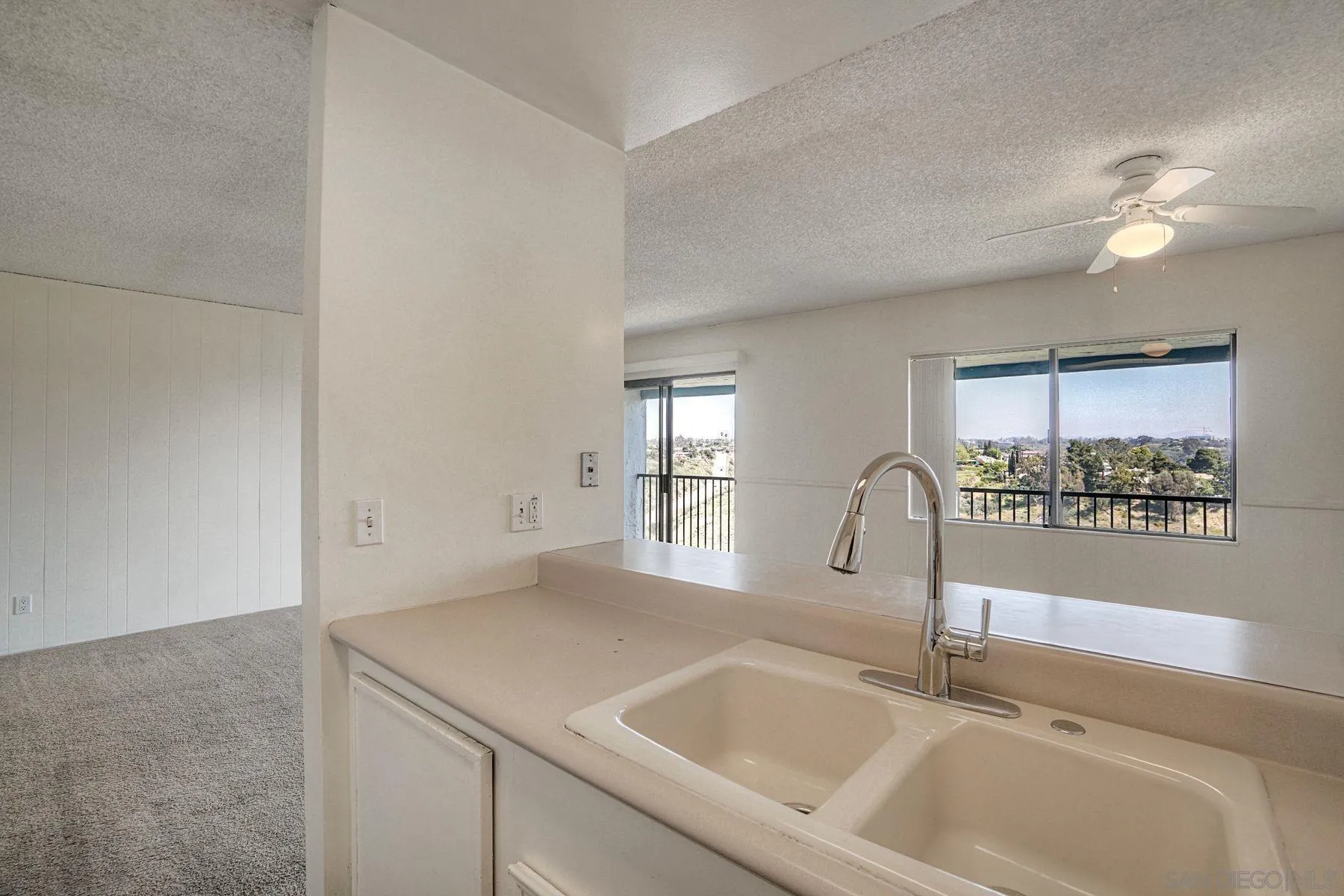 Photo #7: 260006937 Listing: Photo #7