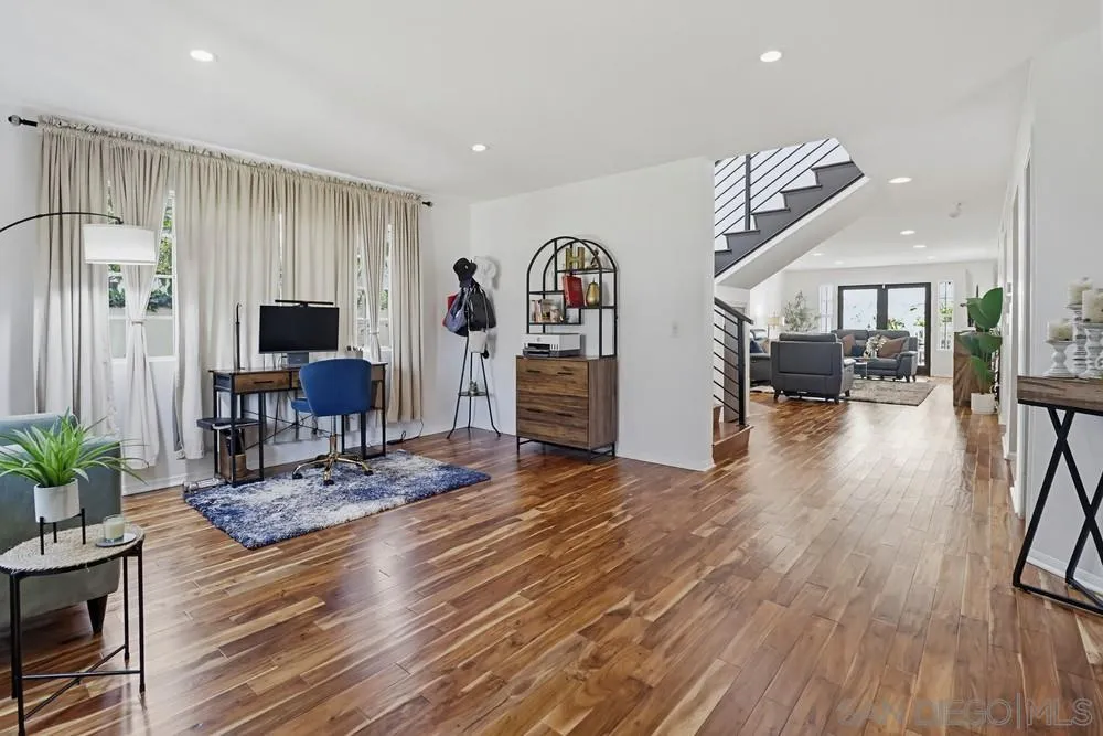 https://cdn.realtyfeed.com/cdn/127/260006940/1f19f8783d01b99c0236a19c2d4f0a43.webp