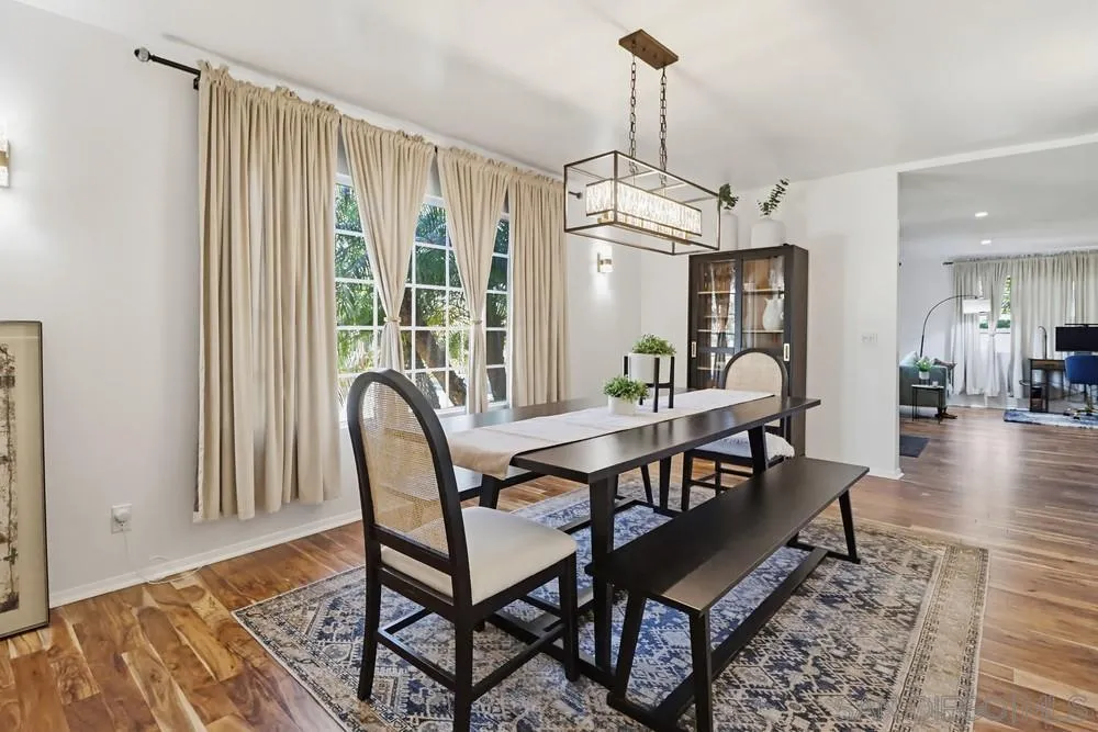 https://cdn.realtyfeed.com/cdn/127/260006940/93fa96f15af6517e74fad68223dfe3cd.webp