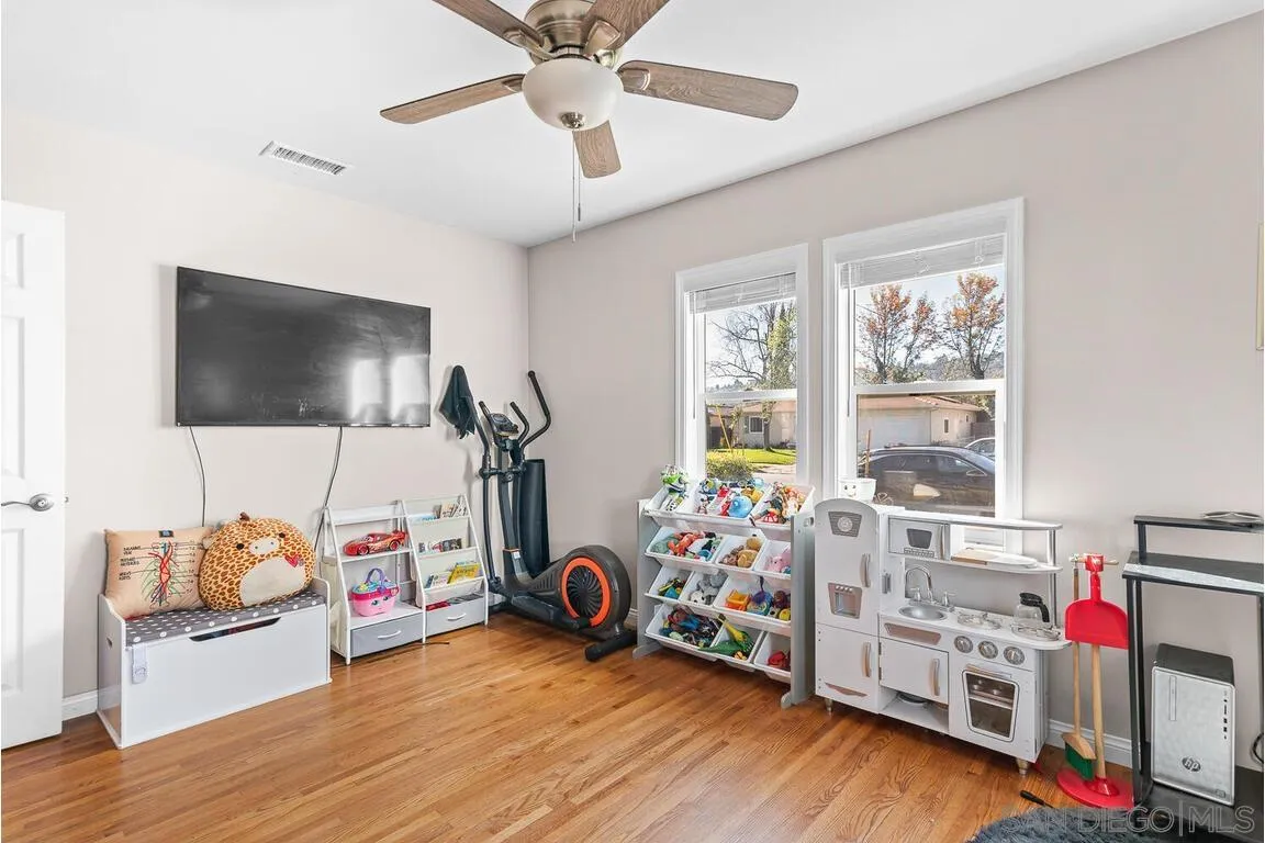 https://cdn.realtyfeed.com/cdn/127/260006941/01f3dd8ad5396b84d9b734697eb49789.webp