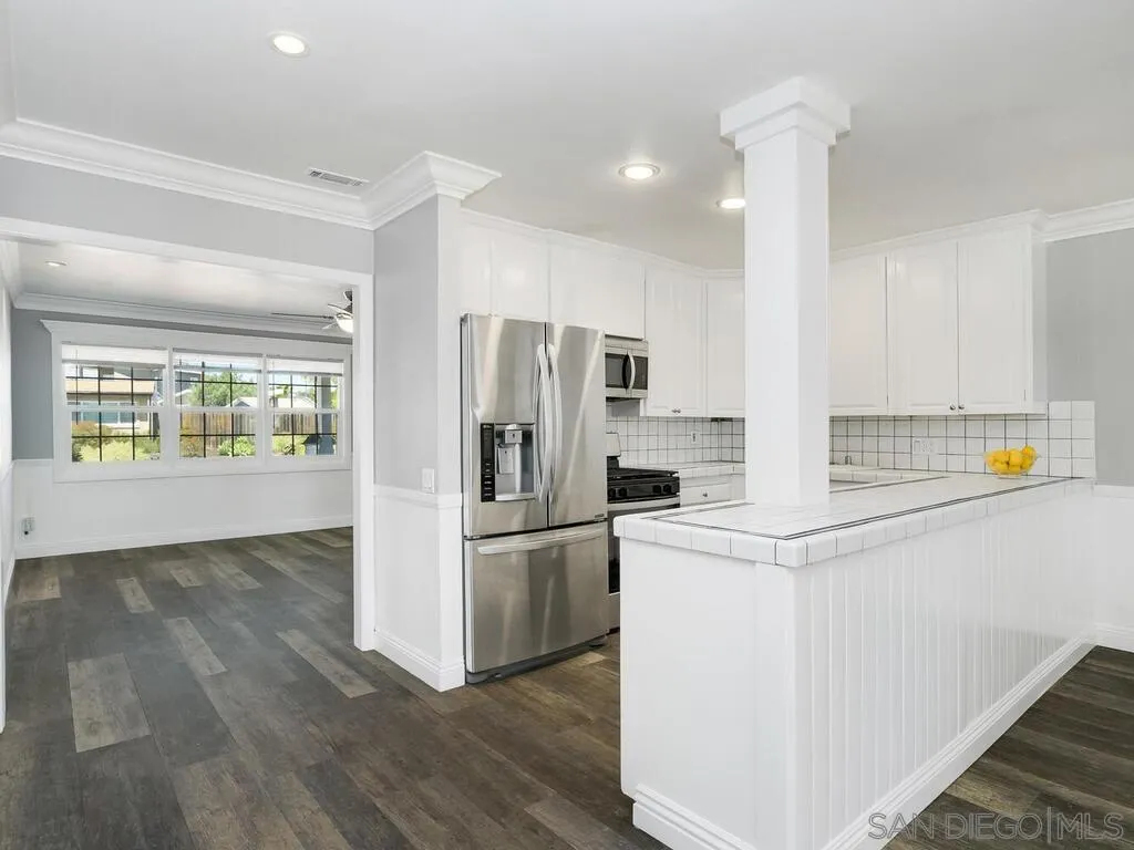 https://cdn.realtyfeed.com/cdn/127/260006943/16ff21e095c60d0114cd0ad4b5189ae0.webp