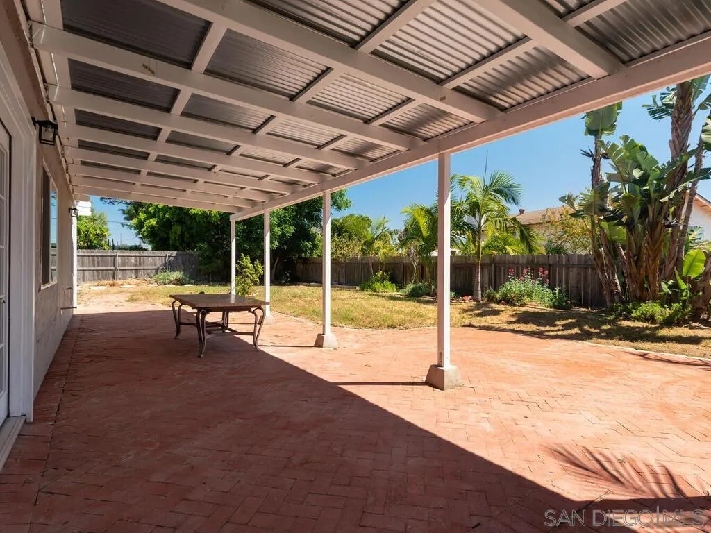 https://cdn.realtyfeed.com/cdn/127/260006943/852b4ab9f032444fa3a771558bbb7083.webp
