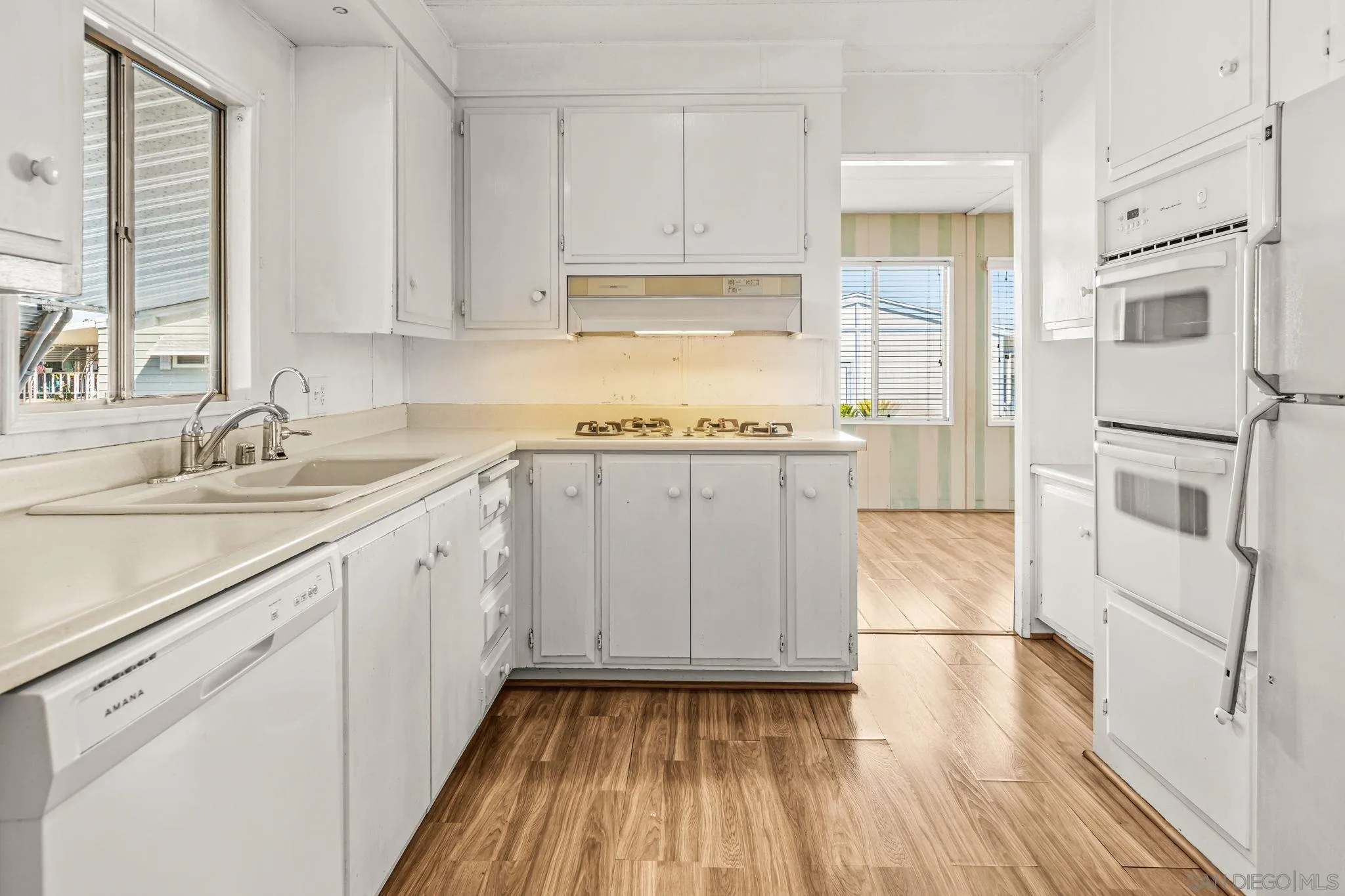 https://cdn.realtyfeed.com/cdn/127/260006944/b456c702524e36df783aa10cc8fe5e9f.webp