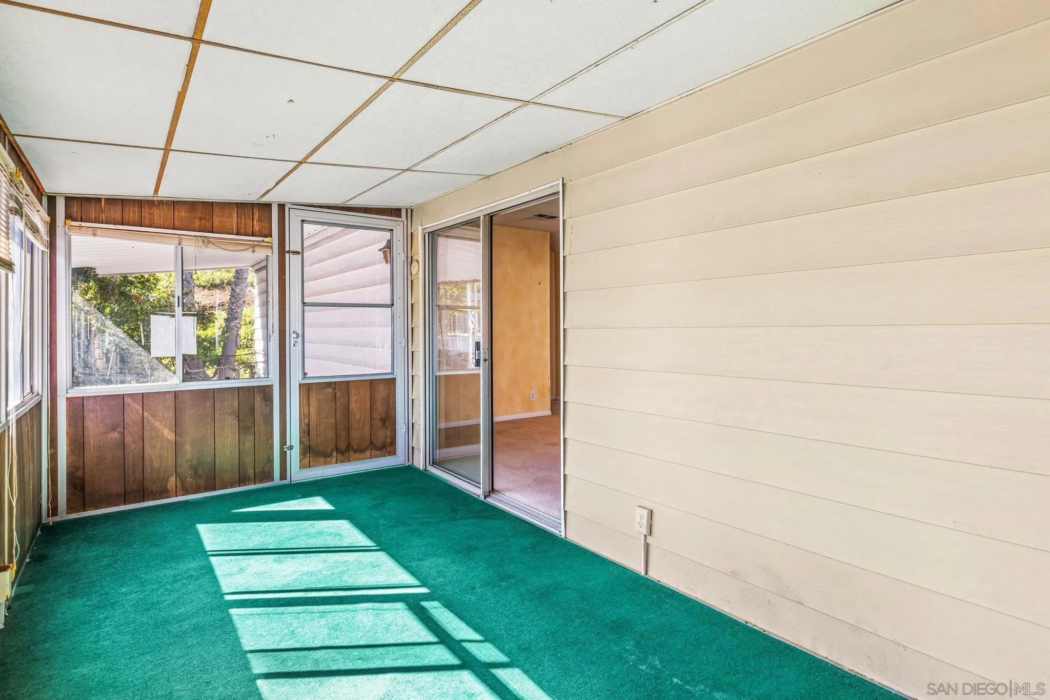 https://cdn.realtyfeed.com/cdn/127/260006944/d622442171f2639bbc0a998b056610e5.webp