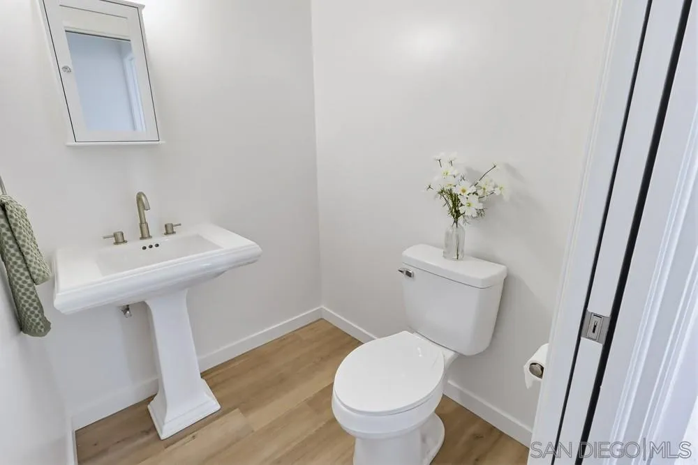 Photo #33: 260006953 Listing: Photo #33