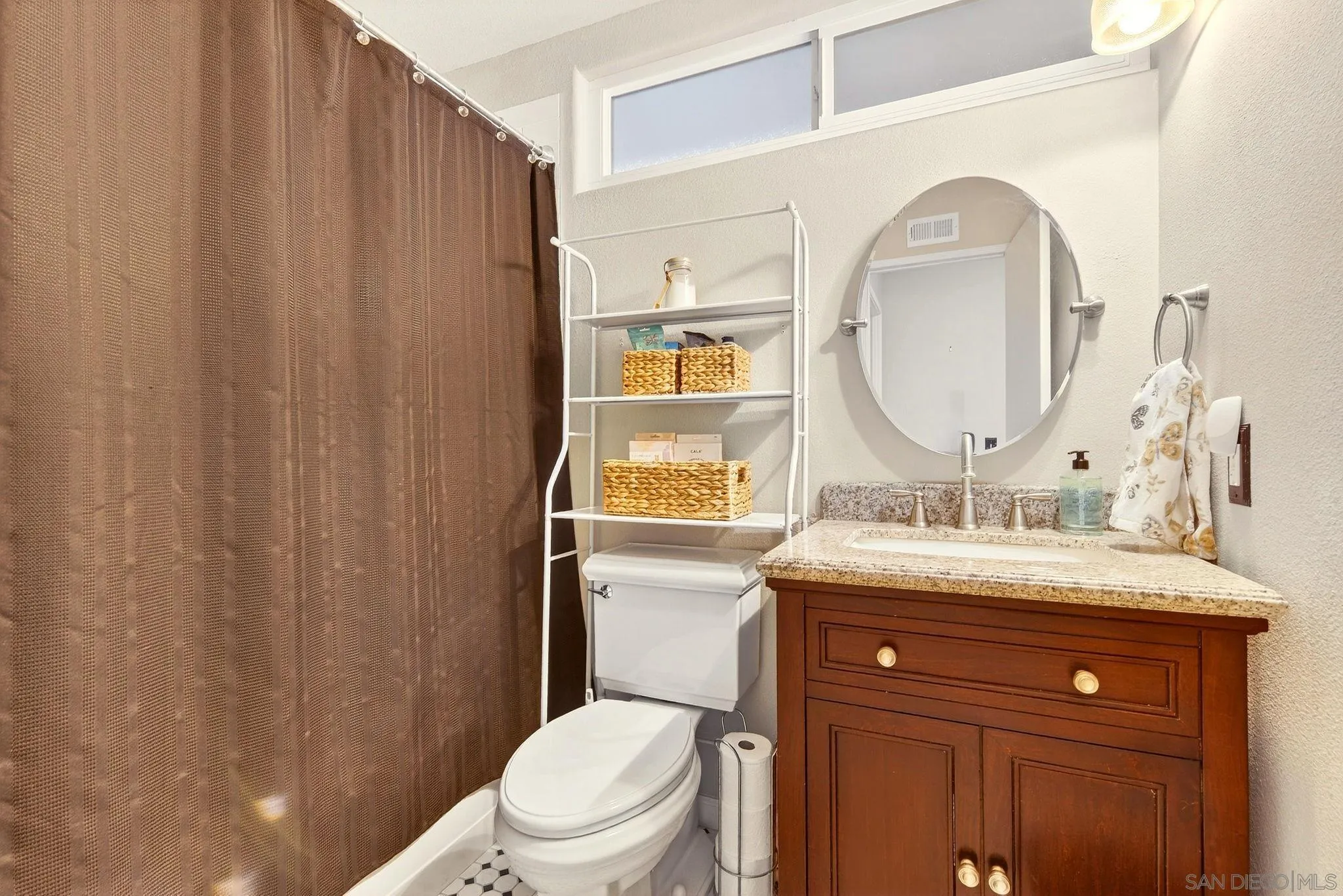 Photo #38: 260006956 Listing: Photo #38