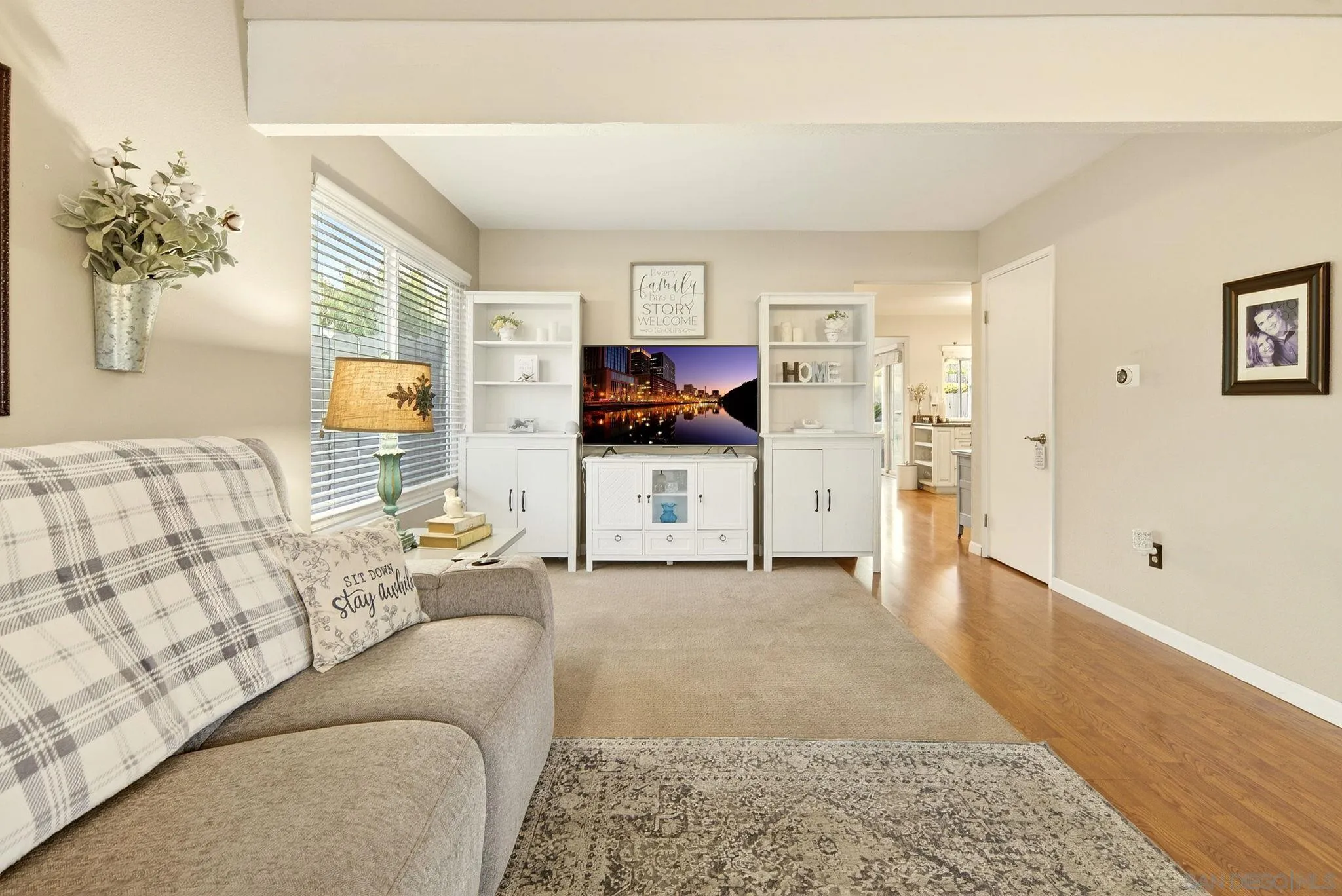 Photo #8: 260006956 Listing: Photo #8