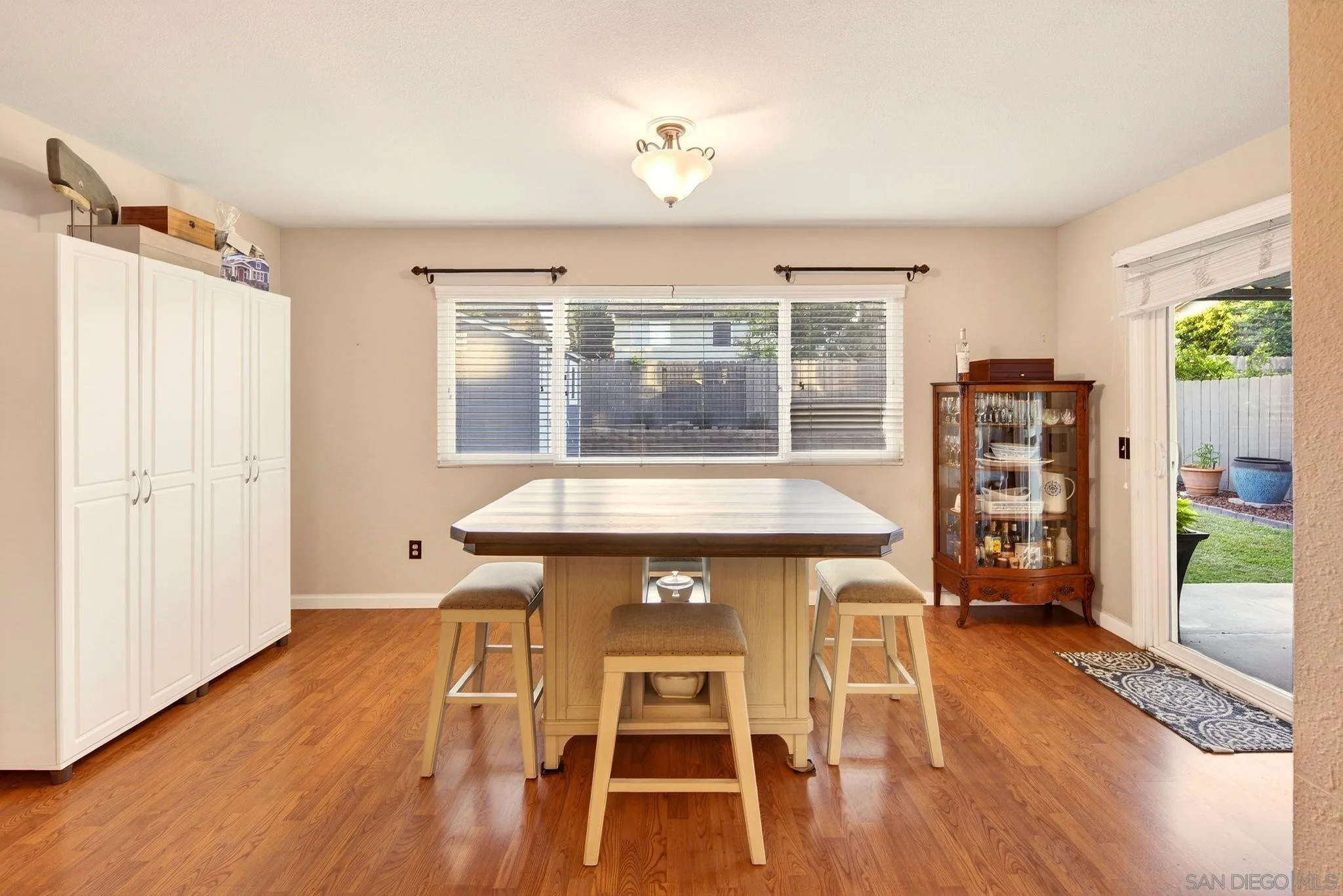 Photo #15: 260006956 Listing: Photo #15