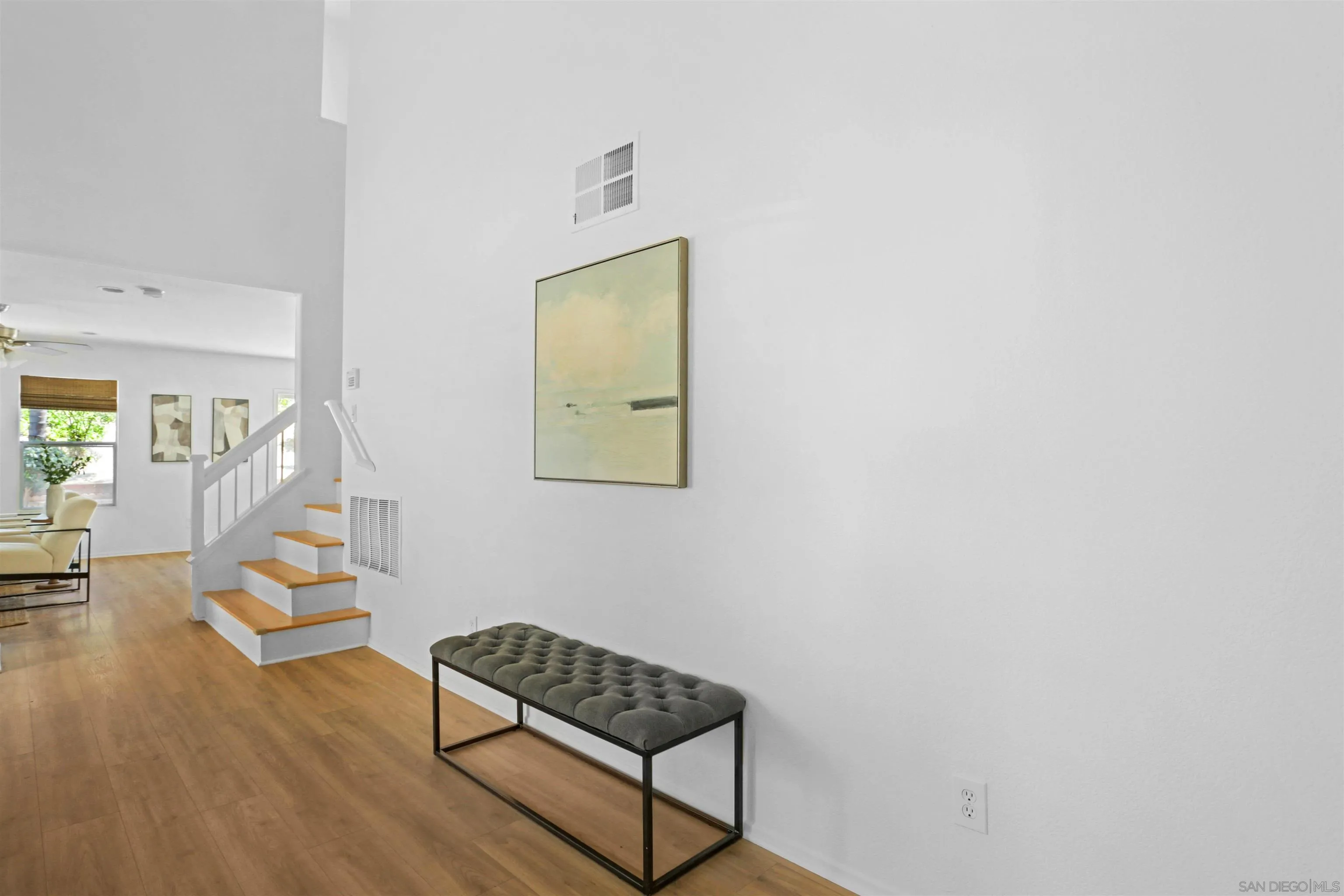 https://cdn.realtyfeed.com/cdn/127/260006957/9bae5e3aa18d1321c145fad09436ff88.webp