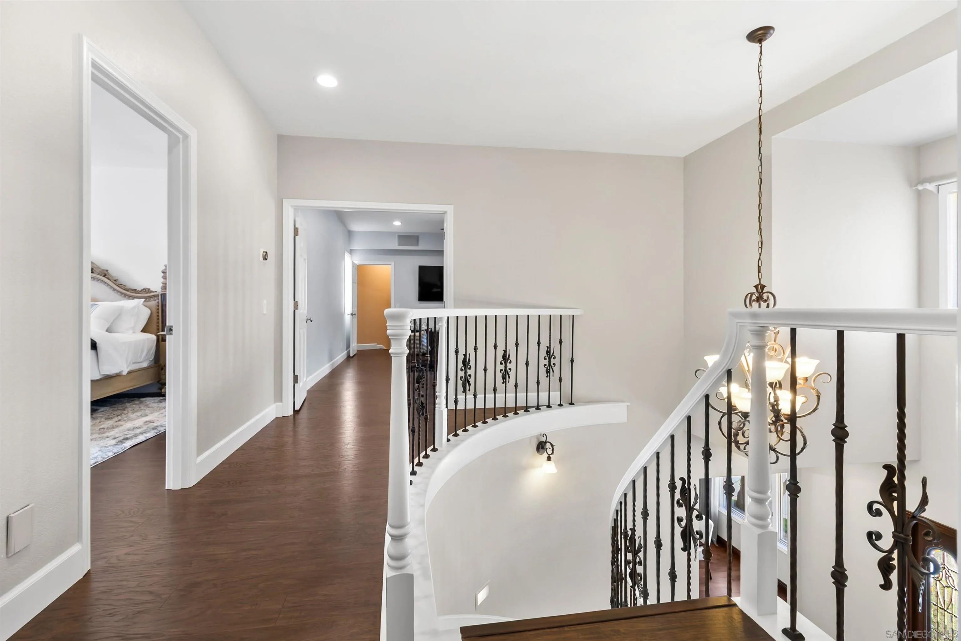 https://cdn.realtyfeed.com/cdn/127/260006958/16870d5c21cfb1772a951c86ae5ea285.webp
