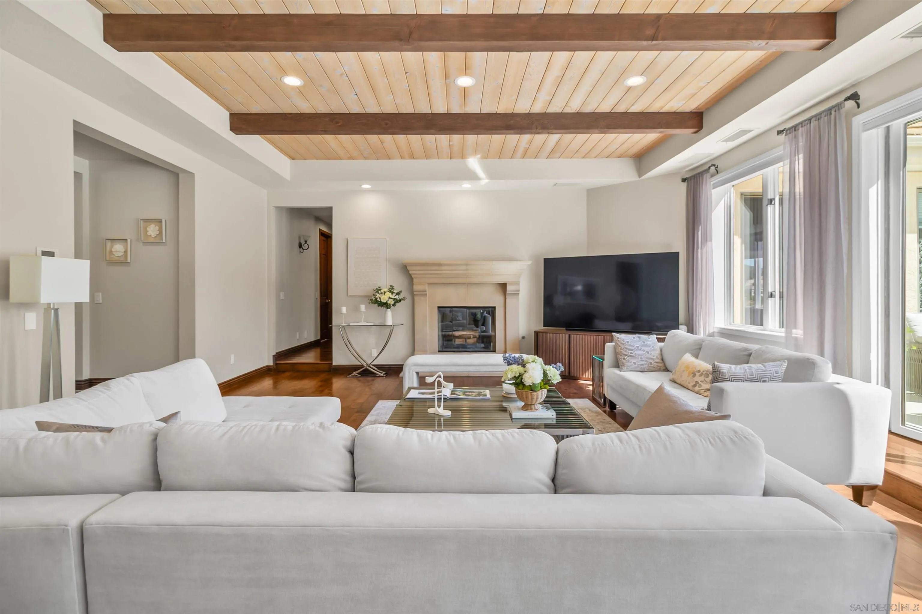 https://cdn.realtyfeed.com/cdn/127/260006958/4edd70d73736728907f2c03ccfb8eaeb.webp