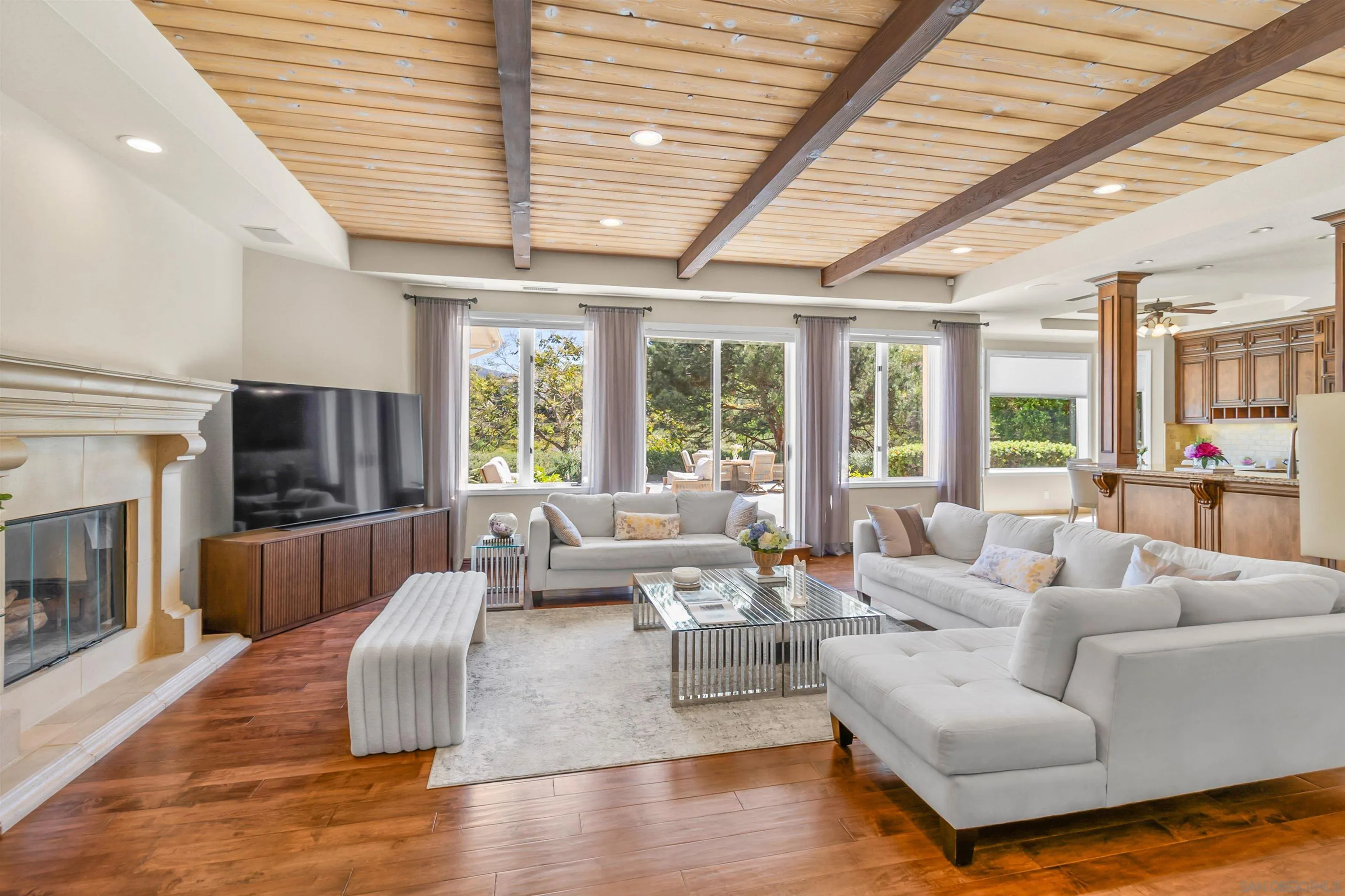 https://cdn.realtyfeed.com/cdn/127/260006958/9395dfa4f063d4b46b2dfcf7b465a292.webp