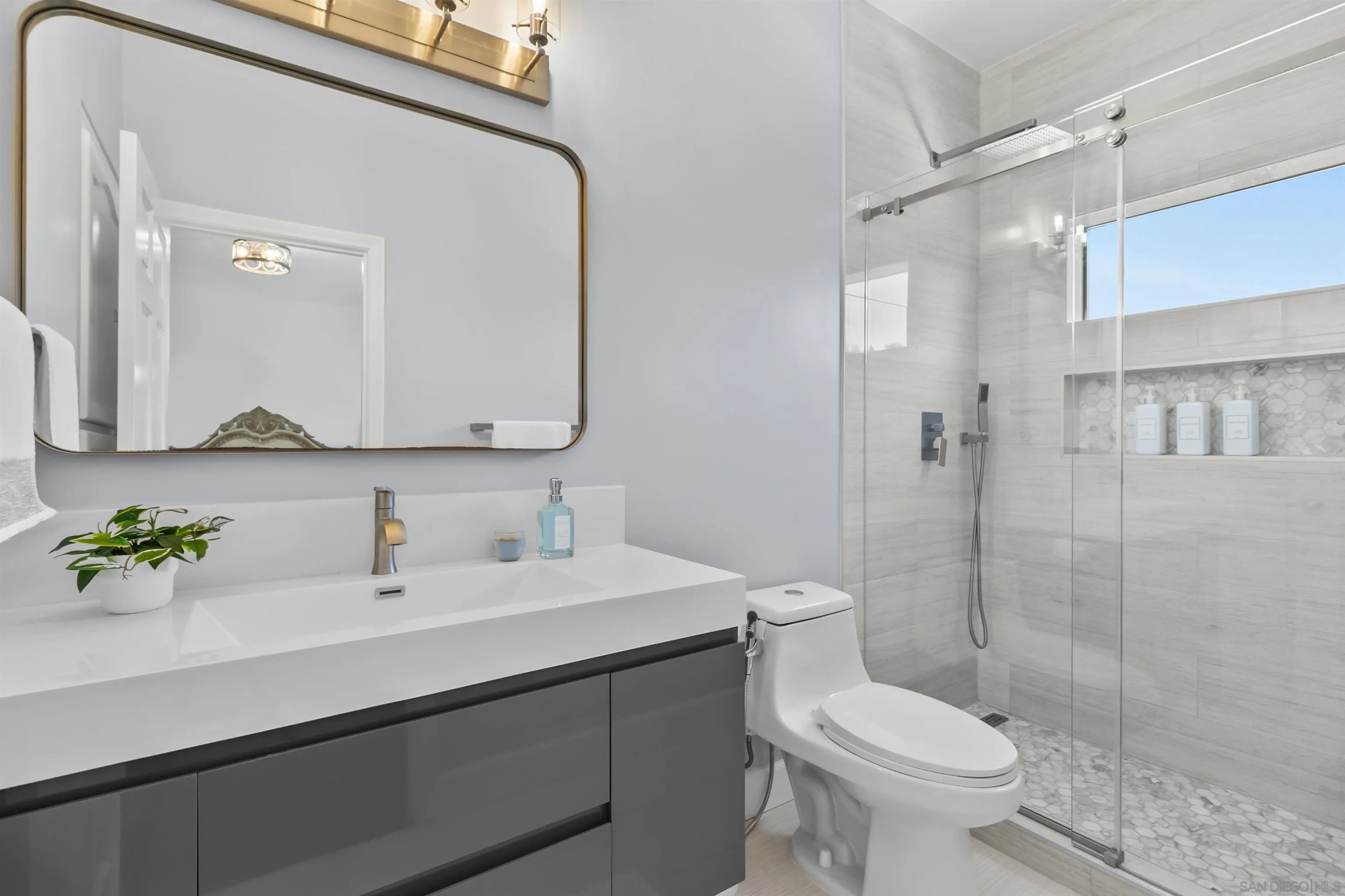 https://cdn.realtyfeed.com/cdn/127/260006958/97b307ea90d29991f51d1d5f17d18286.webp