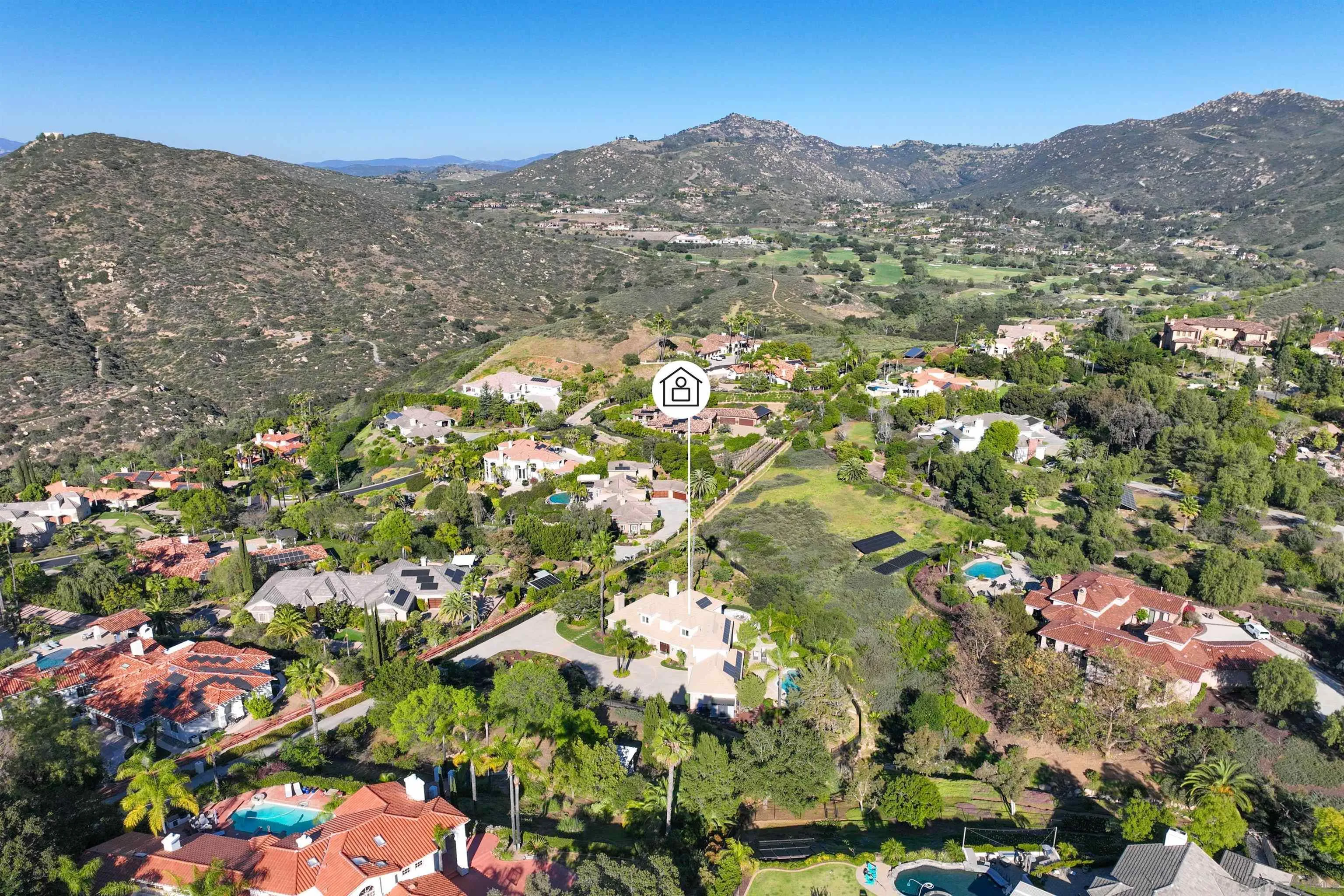 https://cdn.realtyfeed.com/cdn/127/260006958/b250a6e535caa8ef6796c58e40cbd4c2.webp