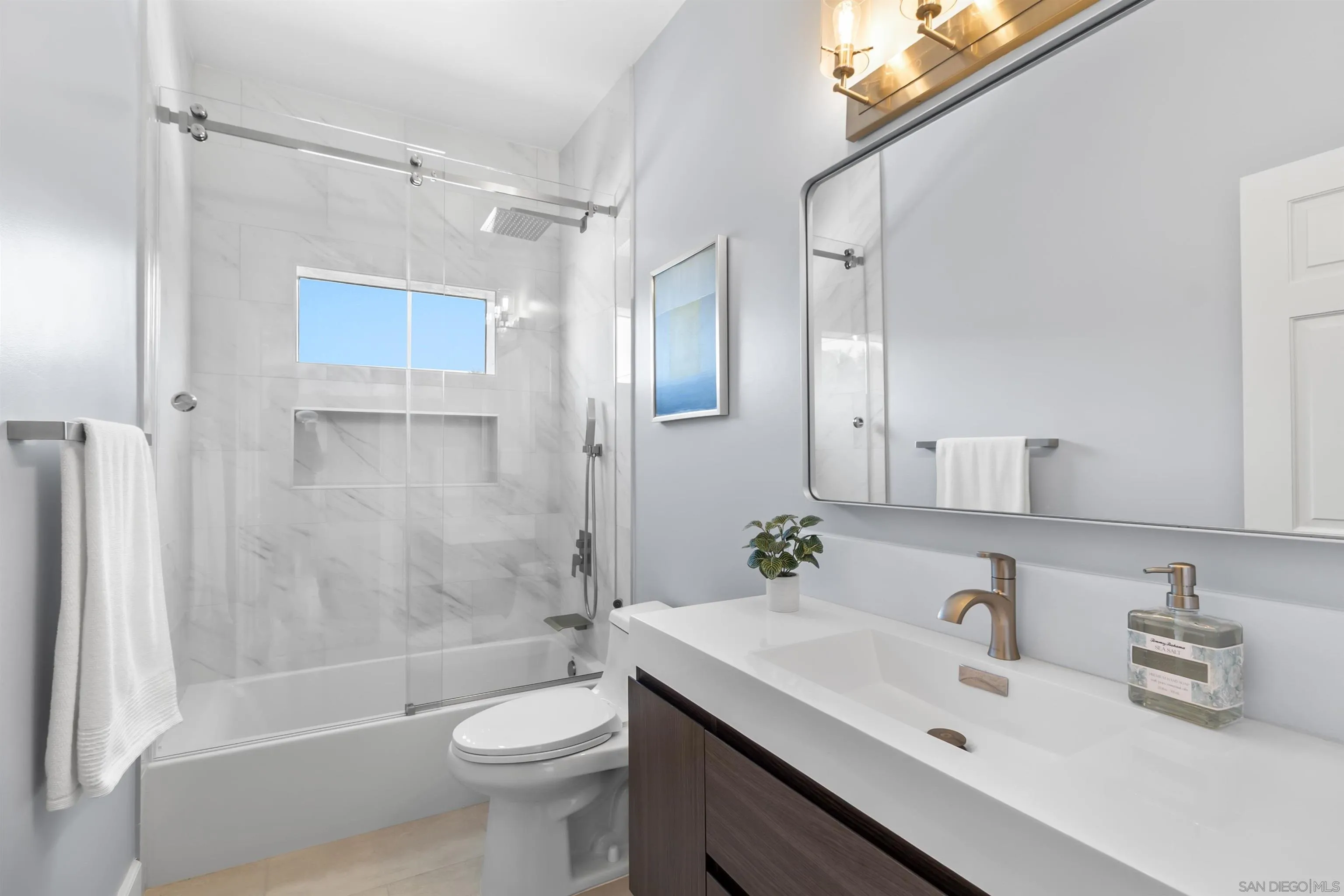https://cdn.realtyfeed.com/cdn/127/260006958/b40e660e62146f9ff9c4b4cbd33877a8.webp